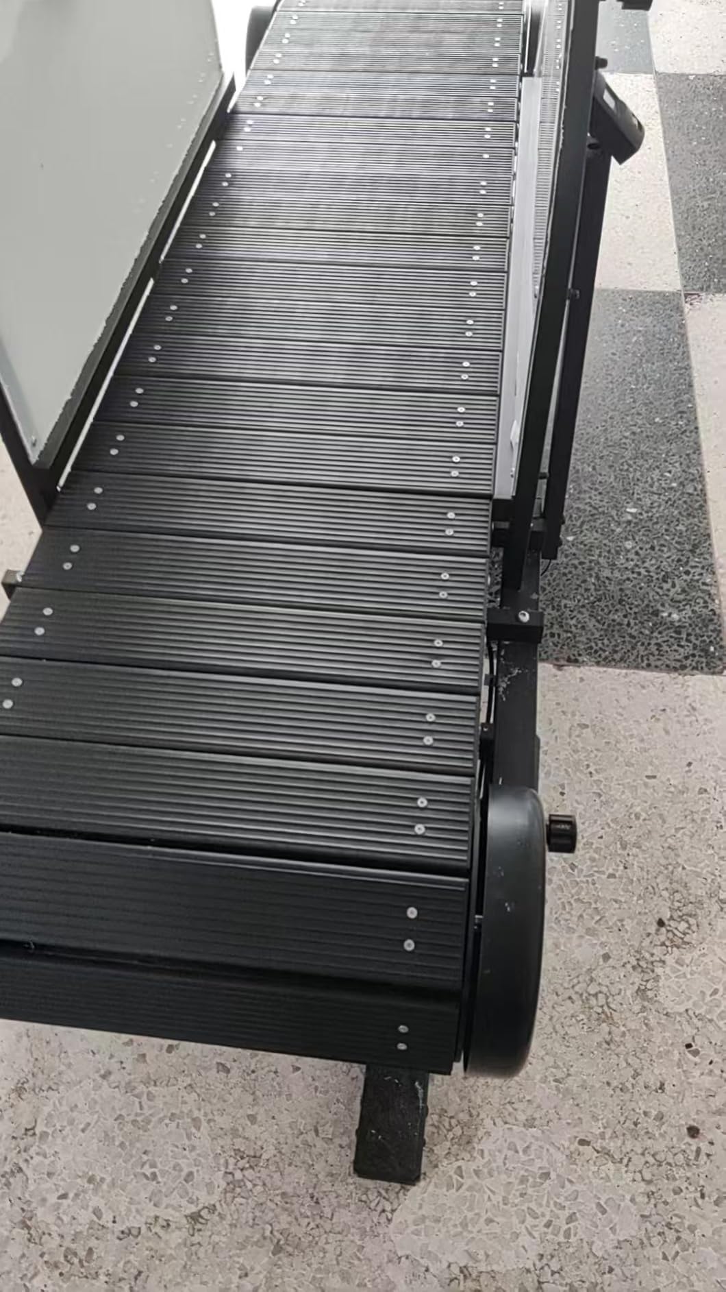 Dog Treadmill with Foot Brake, Non-Motorized for Large Dogs | 18