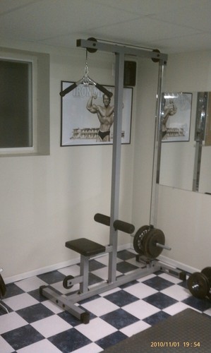 Powerline by Body-Solid LAT Pull Down Machine - Home Gym with High & Low Pulleys, Heavy Gauge Steel Construction, Includes LAT and Low Row Bars customer photo 2