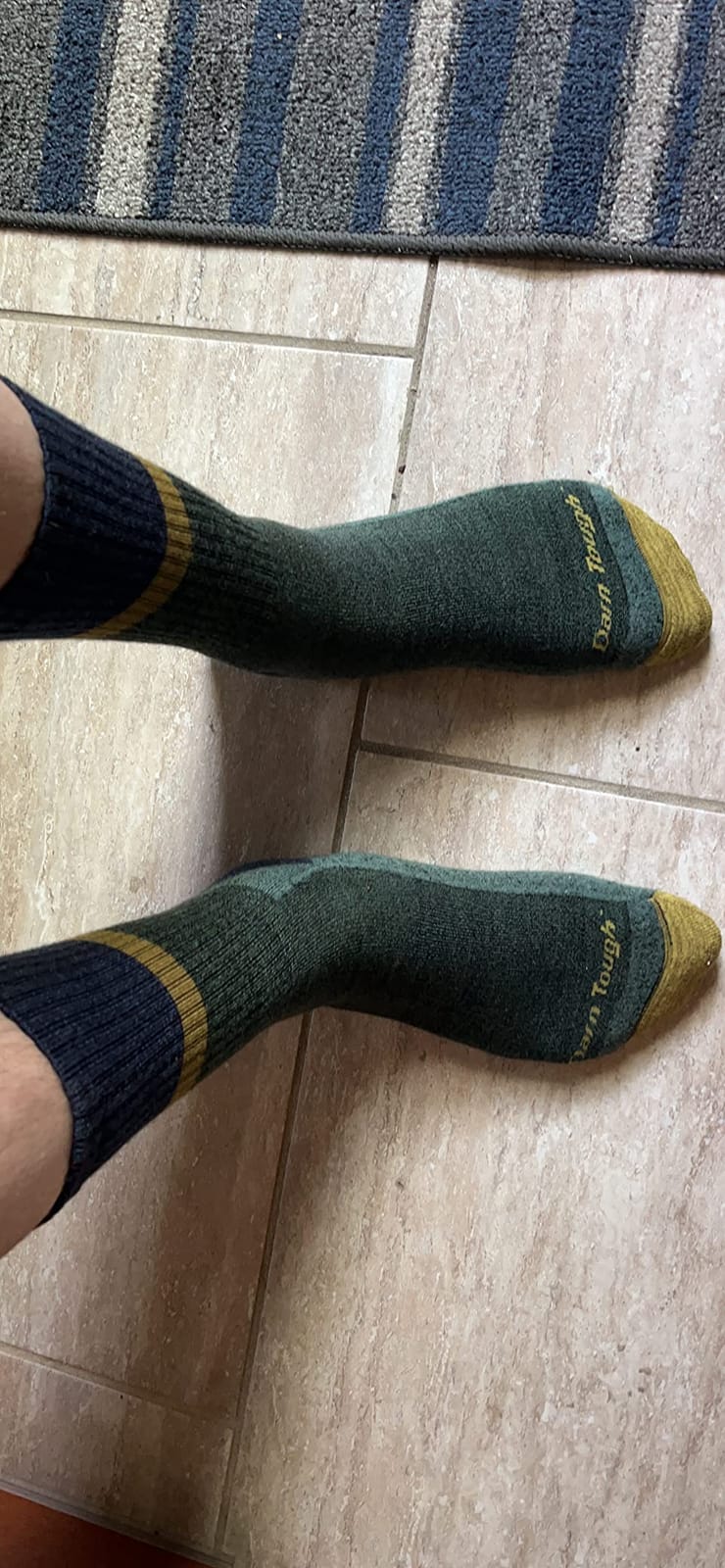 Darn Tough Vermont Men's Hiker Midweight Micro Crew Sock customer photo 1