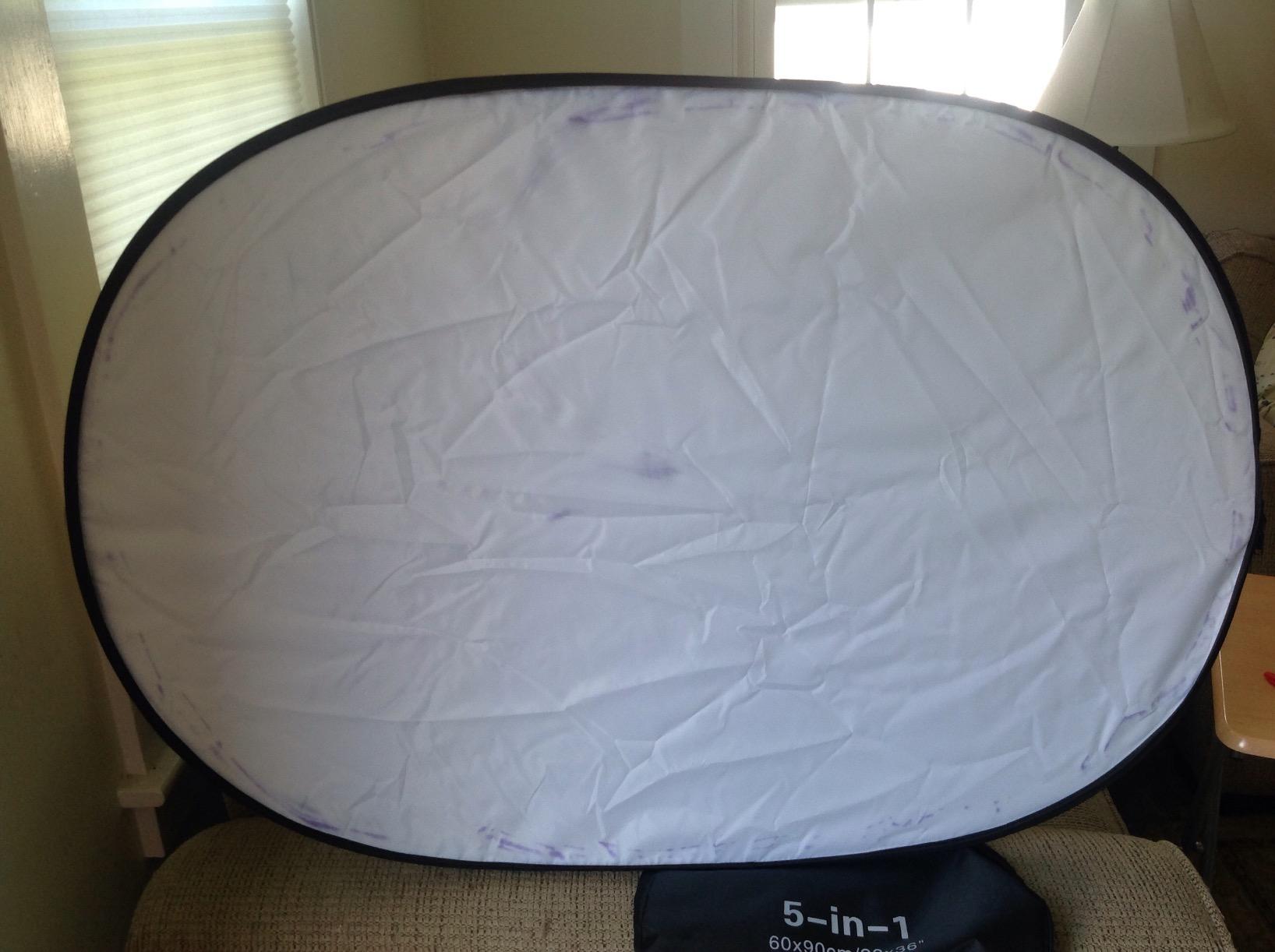 Fotodiox 22in 5-in-1 Collapsible Reflector Panel with Bag for Photography and Video - Black, Gold, Silver, Translucent, and White Panel customer photo 1