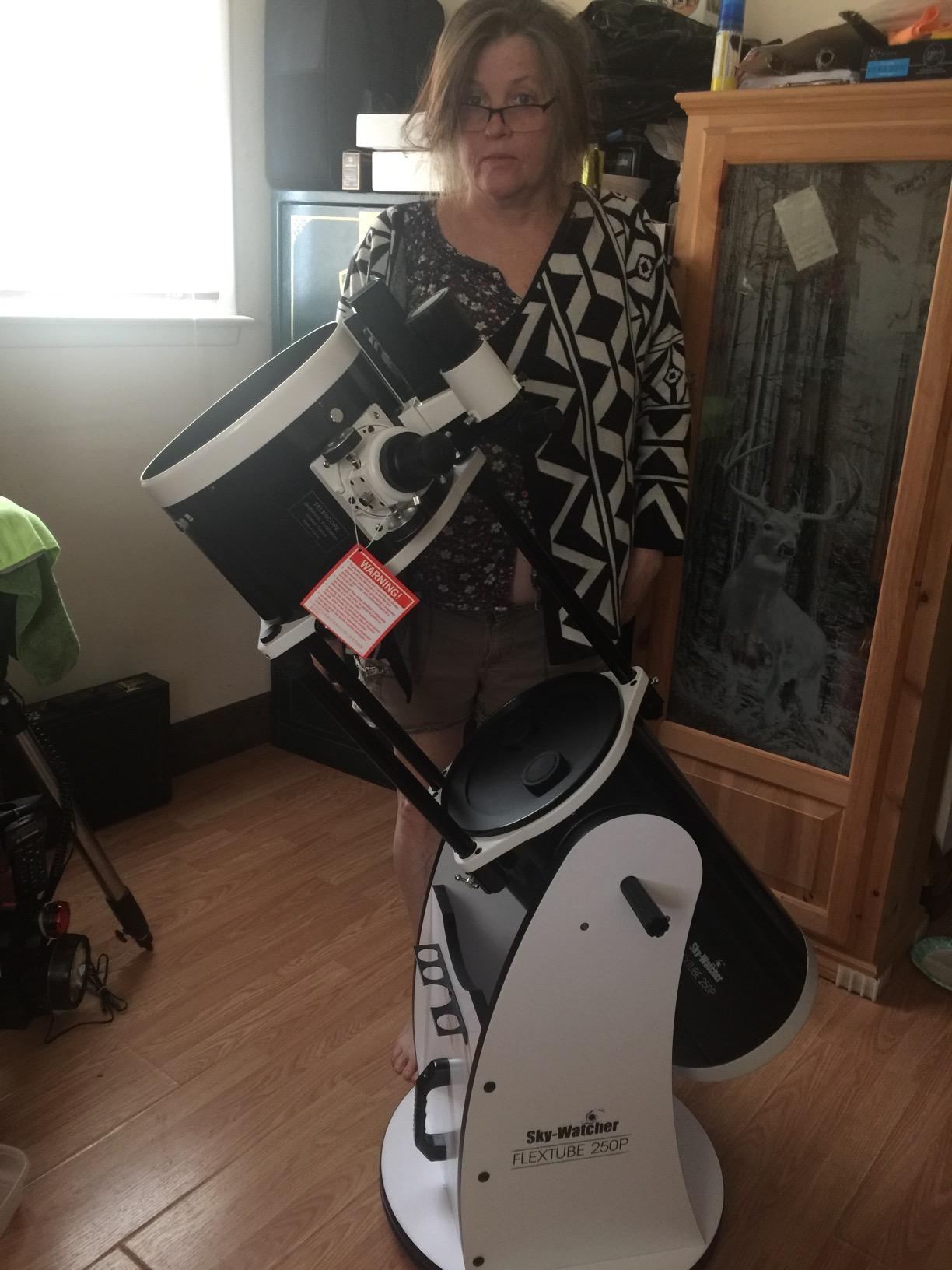 Sky-Watcher Flextube 200 Dobsonian 8-inch Collapsible Large Aperture Telescope - Portable, Easy to Use, Perfect for Beginners (S11700) customer photo 2