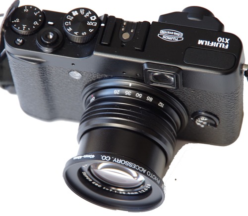 Fujifilm X10 12 MP EXR CMOS Digital Camera with f2.0-f2.8 4x Optical Zoom Lens and 2.8-Inch LCD customer photo 2