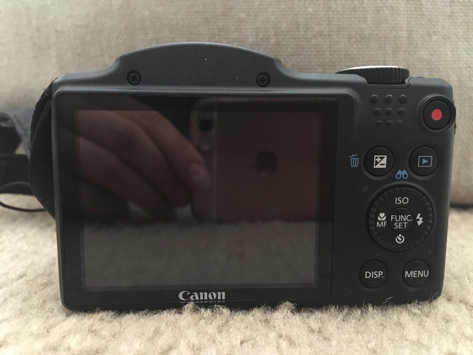 Canon PowerShot SX500 IS 16.0 MP Digital Camera with 30x Wide-Angle Optical Image Stabilized Zoom and 3.0-Inch LCD (Black) (OLD MODEL) customer photo 2