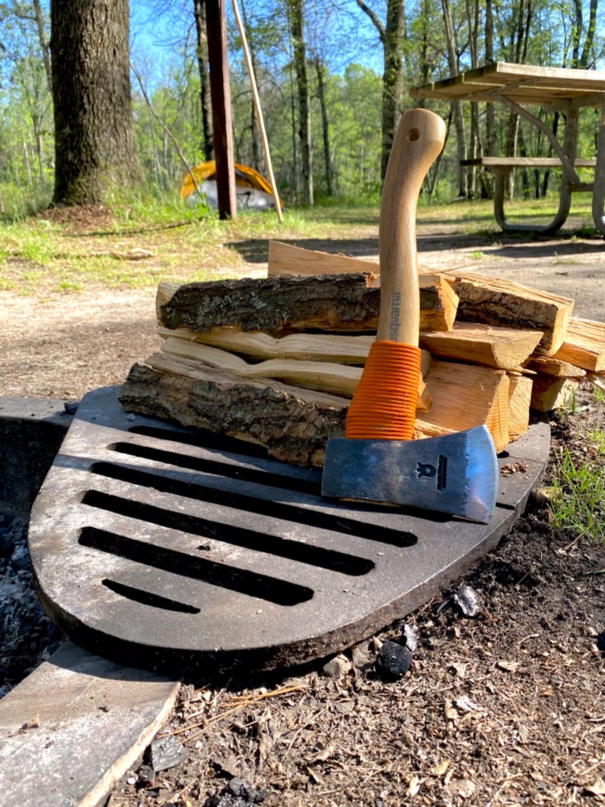 Husqvarna Hatchet, Small Axe with Leather Sheath and Hickory Handle, Ideal Small Hatchet Axe for Camping Gear and Gardening Tools customer photo 1