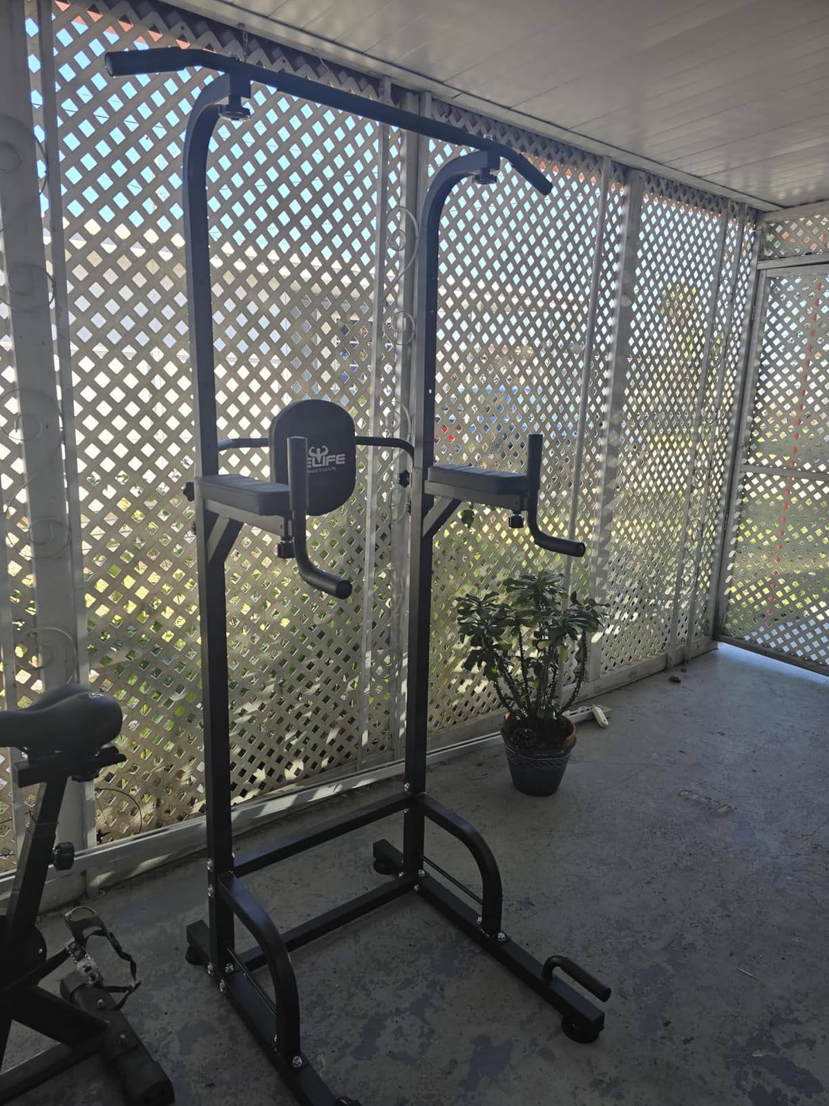 RELIFE REBUILD YOUR LIFE Pull Up Bar Free Standing Power Tower for Home Gym customer photo 2