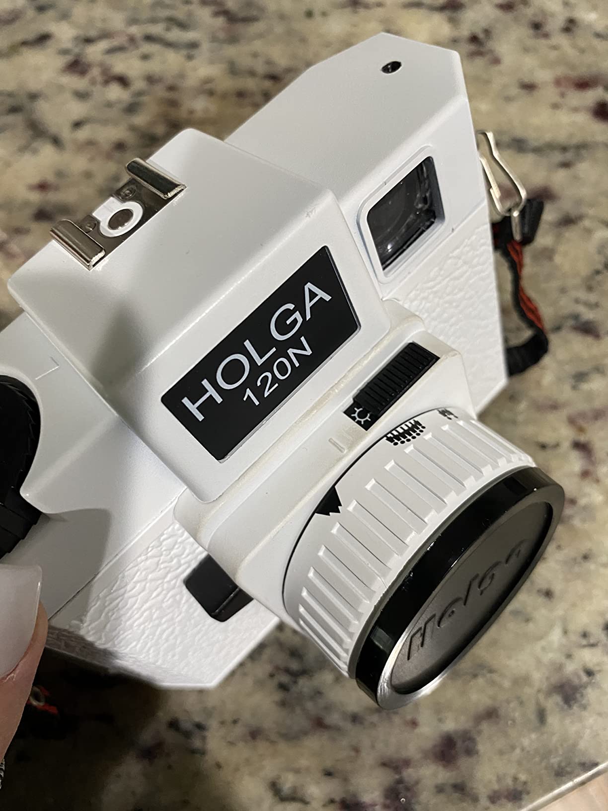 Holga 120N Medium Format Film Camera (White) with Kodak TX 120 Film Bundle and Microfiber Cloth customer photo 1