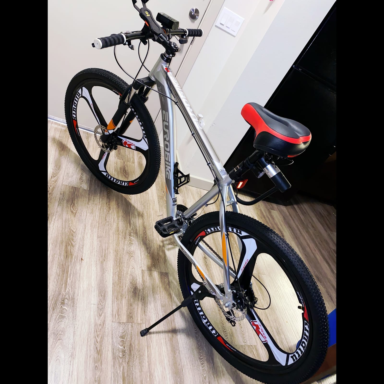 EUROBIKE 29in X9 3 Spoke Wheel Mountain Bike 21 Speed customer photo 2
