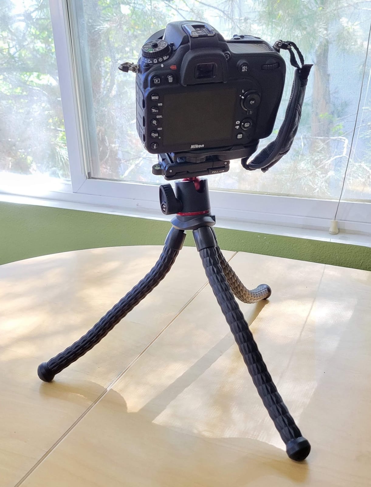Anozer Mini Tripod with Universal Phone Holder & Cold Shoe, Camera Tripod customer photo 2