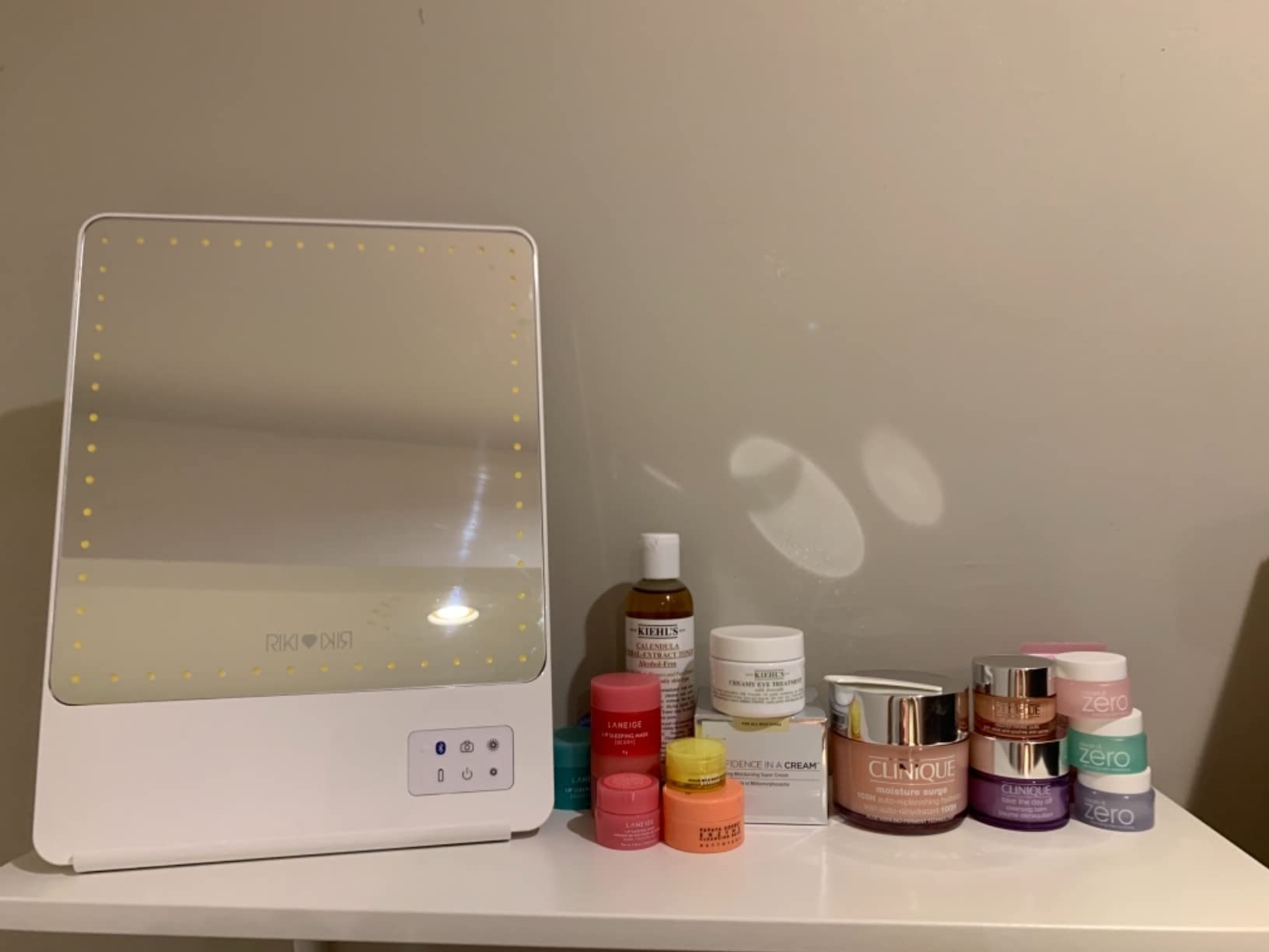 RIKI LOVES RIKI LED Vanity Mirror with Lights & Bluetooth - Portable Lighted Makeup Mirror with Magnification, Adjustable Stand, & Phone Clip | 5 Dimming Stages & HD Daylight Lighting Cosmetic Mirror customer photo 1