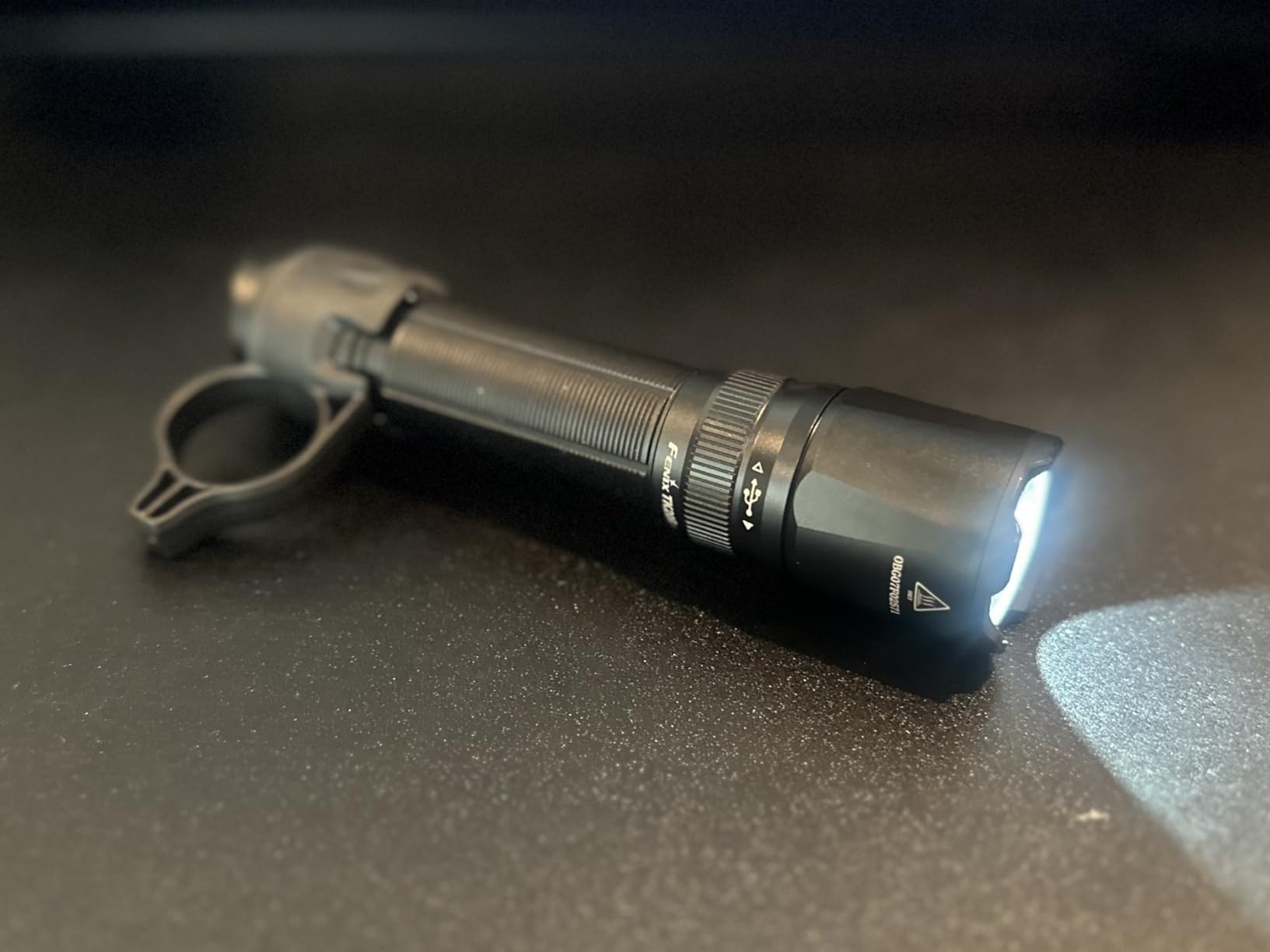 Fenix TK20R v2.0 Rechargeable Tactical Flashlight, 3000 Lumen Long Throw USB-C Tac Light, with LumenTac Organizer customer photo 2