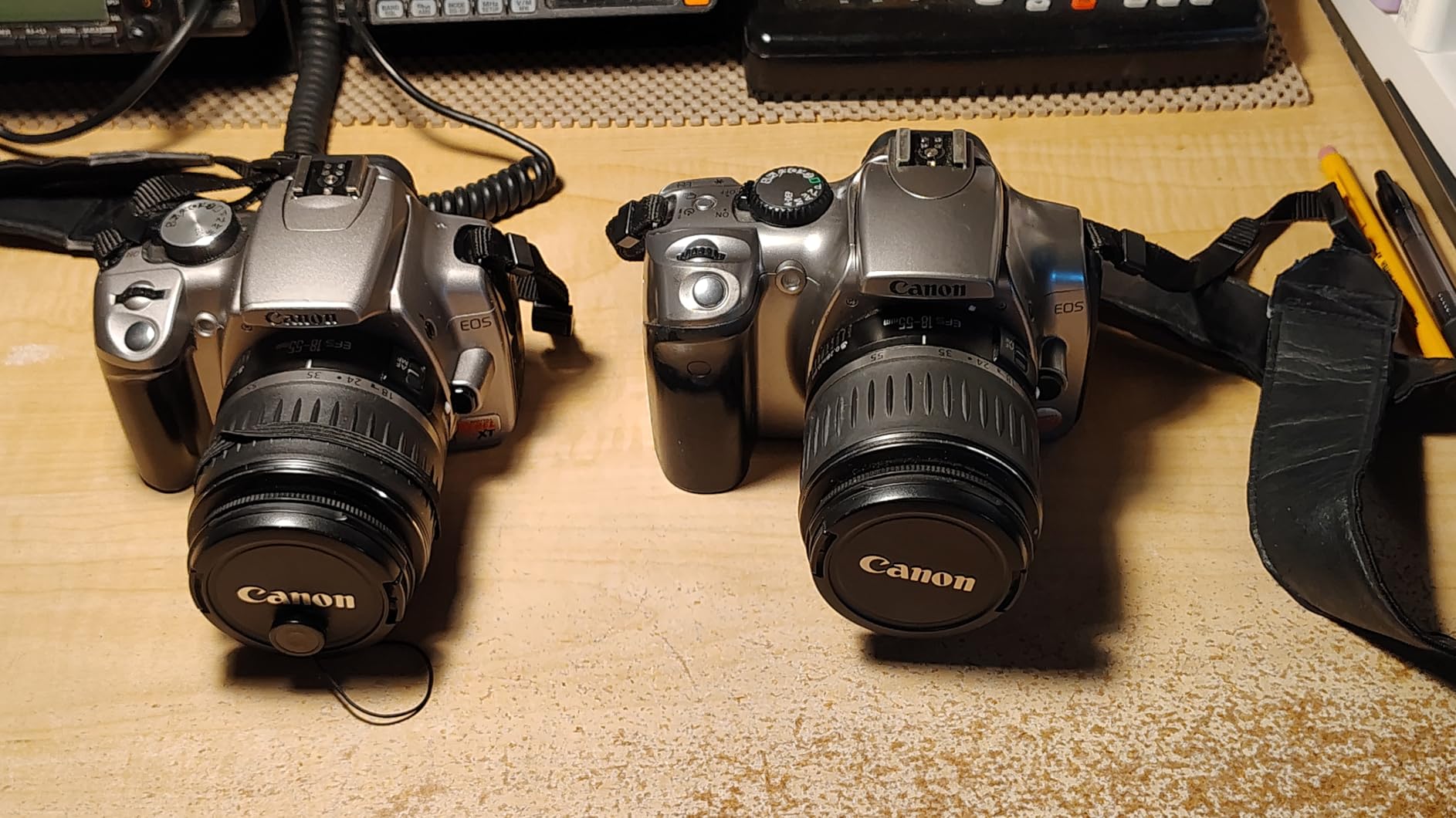 Canon Digital Rebel XT DSLR Camera with EF-S 18-55mm f/3.5-5.6 Lens (Silver-OLD MODEL) (Renewed) customer photo 2