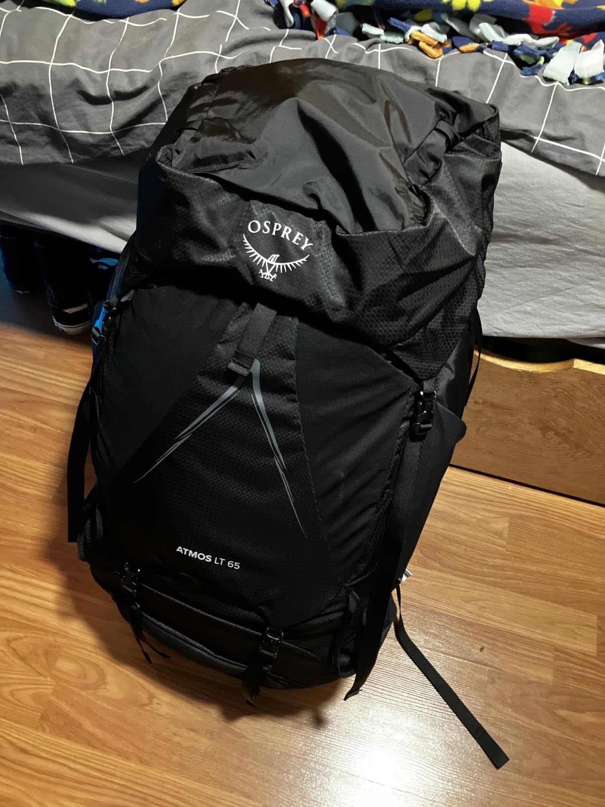 Osprey Atmos AG LT 65L Men's Backpacking Backpack, Blue L-XL customer photo 1