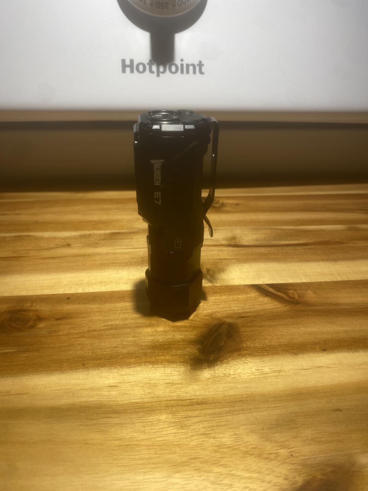 WUBEN E7 1800 Lm High Lumen Mini Flashlight with Magnet, Super Bright 6 Modes EDC Flashlight customer photo 1