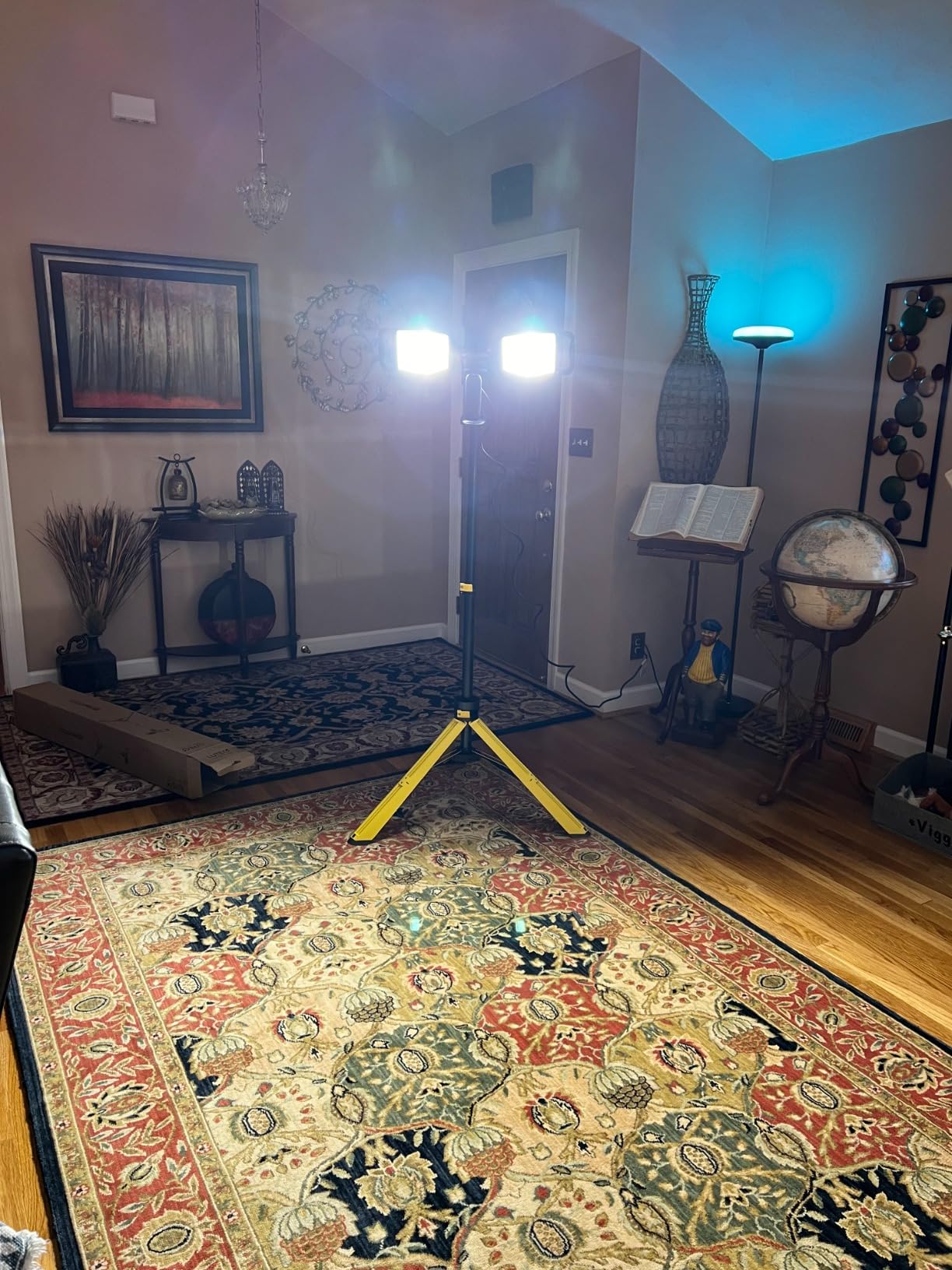 LUTEC Work Light with Stand, 12000 Lumen Dual-Head LED Work Light with Telescoping Tripod, Portable Corded LED Job Site Lighting 5000K 100W Indoor Outdoor Lighting customer photo 2