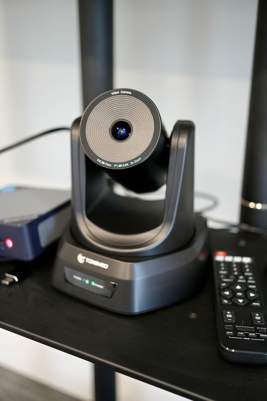 TONGVEO Wireless AI PTZ Camera with Auto-Tracking: Built-in 5.8GHz Receiver for Cable-Free Setup, 1080P 60fps 3X Zoom Conference Camera for Church Services, Online Classes & Hybrid Meetings customer photo 1