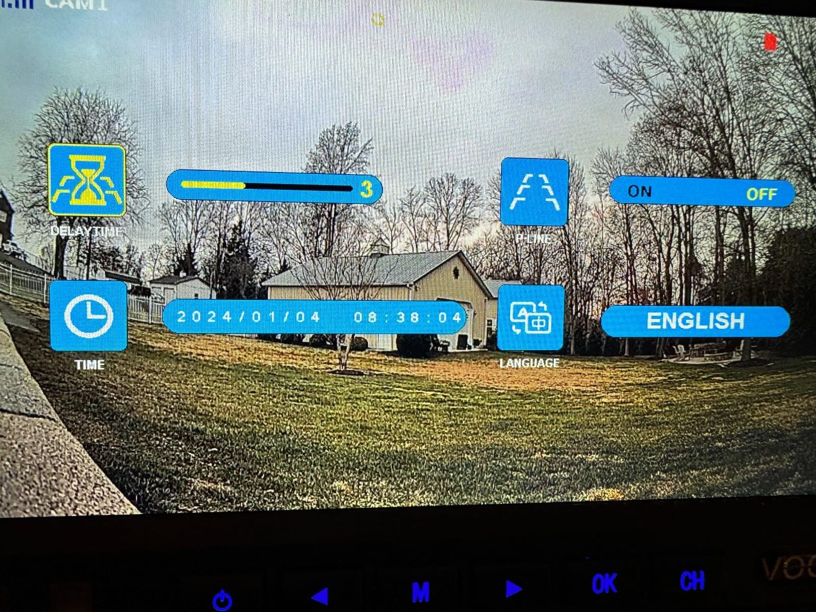 VOONOA 2 Magnetic Wireless Backup Camera with 7'' HD 1080P DVR Monitor System, 15000mAh Rechargeable Waterproof Dual Solar Reverse Camera for Hitch Towing Car Trailer Truck RV VN007 customer photo 1