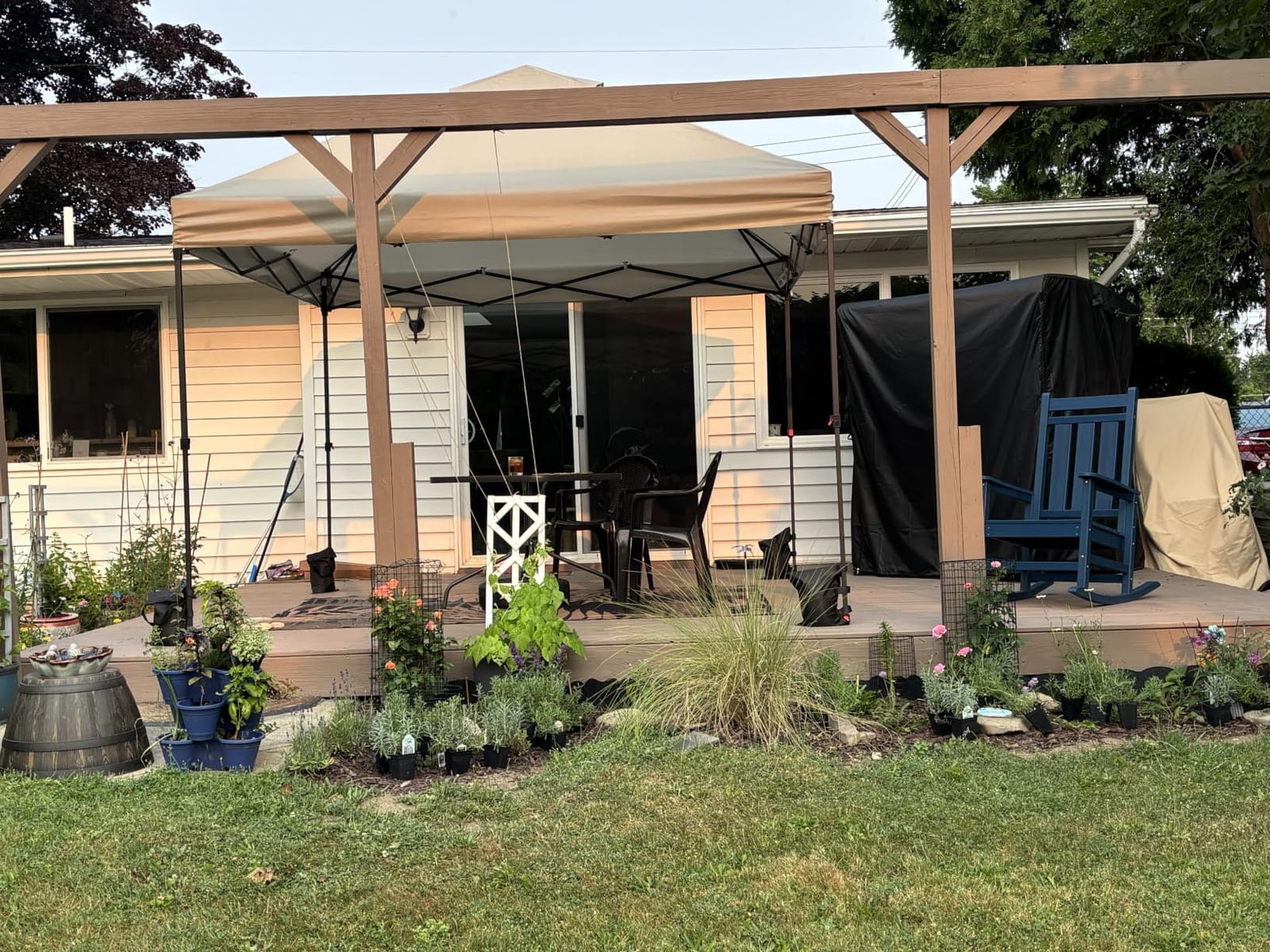 CROWN SHADES 10x10 Pop Up Canopy Tent, Outdoor Canopy, White customer photo 2