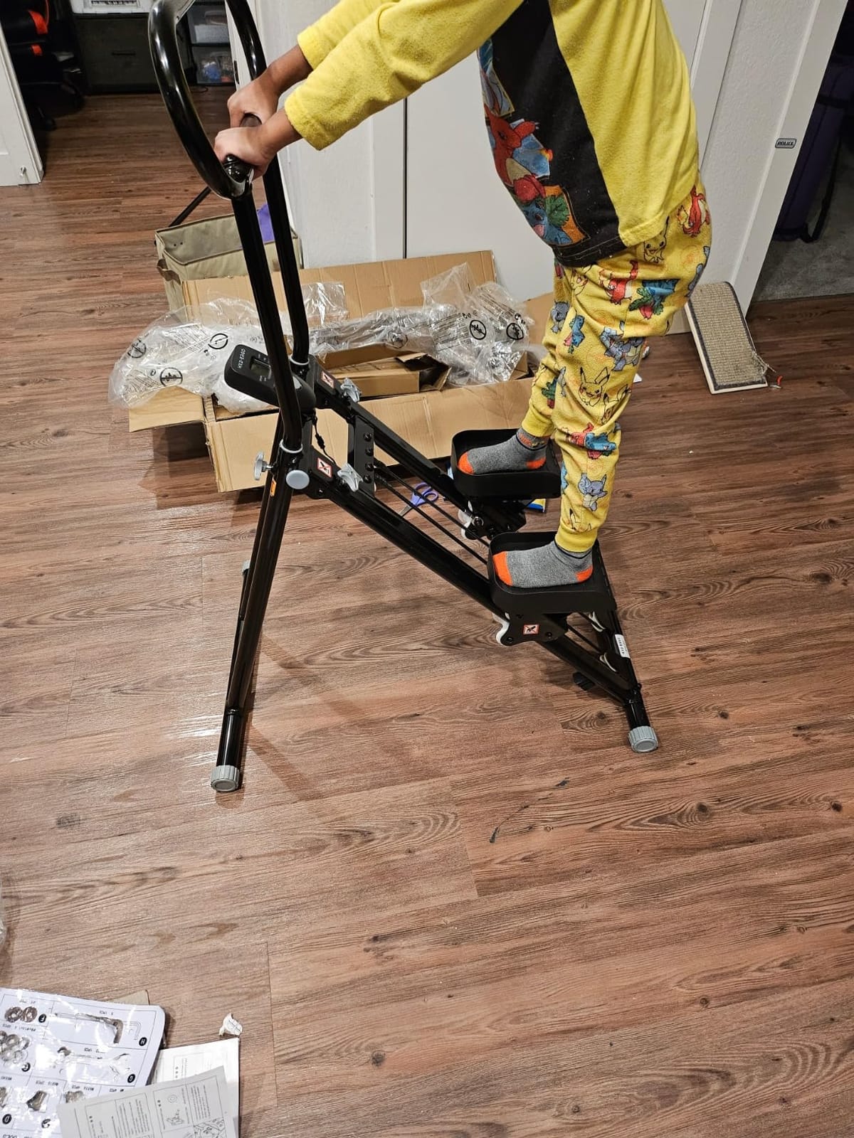 HXD-ERGO Stair Stepper for Home with Adjustable Handlebar for Full Body customer photo 2
