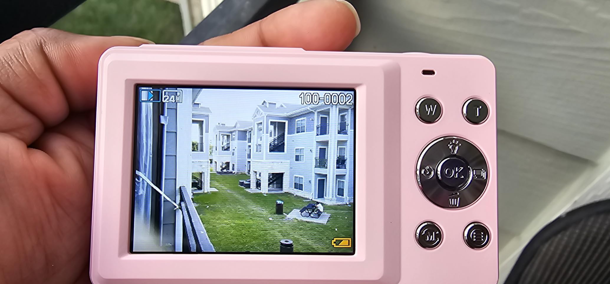 Digital Camera 1080P with 32G Card 16X Zoom & Flash Compact for Kid, White customer photo 2