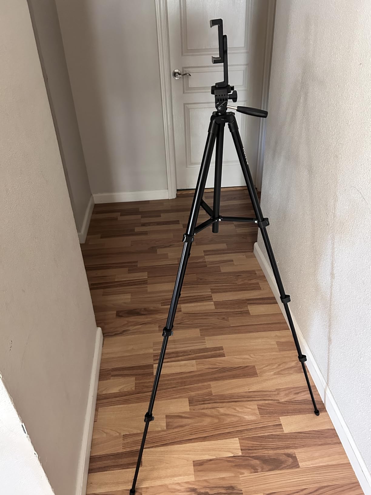 71 inch Camera Tripod Aluminum Tall Tripod Stand for Canon Nikon Phone | with Wireless Remote Phone Holder and Travel Bag Max Load 6.6 LB customer photo 2