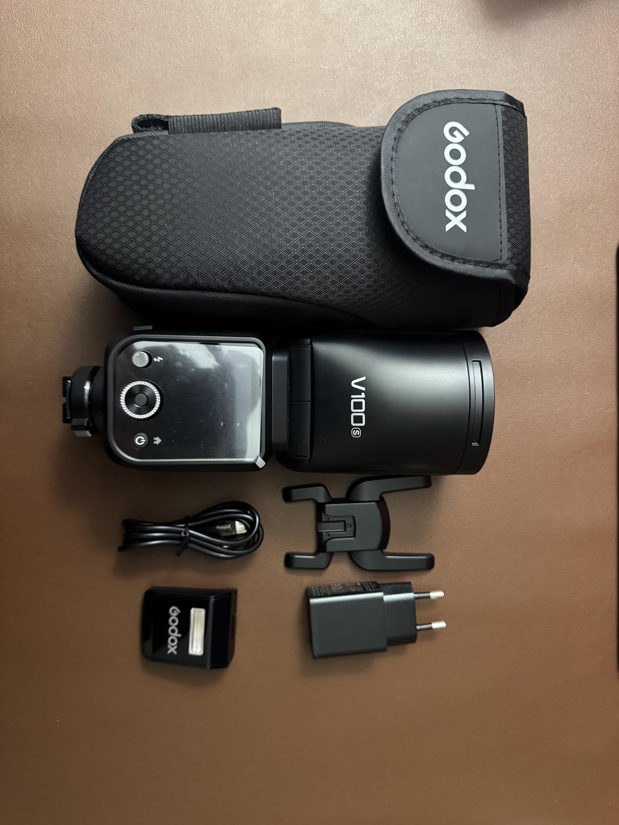 Godox V100 N for Nikon 100Ws i-TTL Camera Flash, 1/8000s HSS, Touchscreen, 2.4G X System customer photo 1