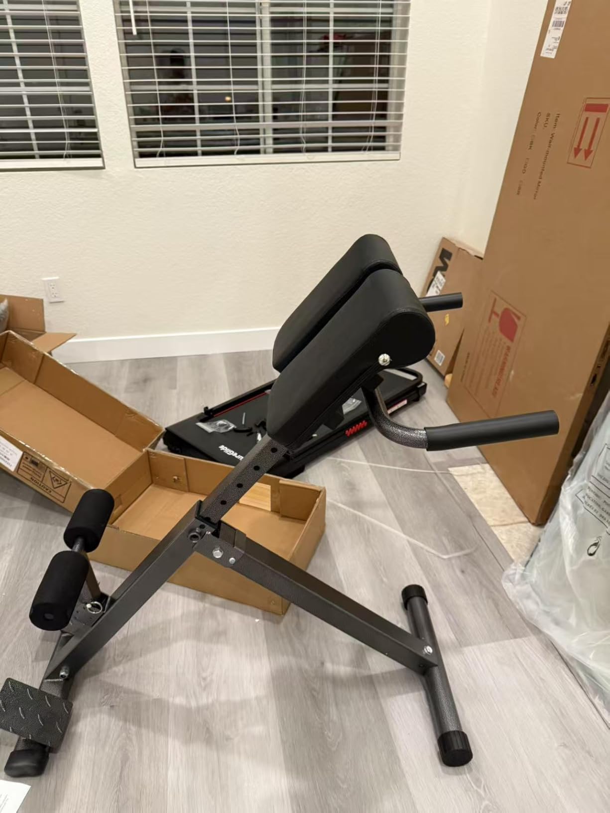 Roman Chair Hyperextension Bench – Adjustable Back Extension Machine for Glutes, Hamstrings & Lower Back – Foldable Multi-Purpose Workout Equipment for Home Gym customer photo 1