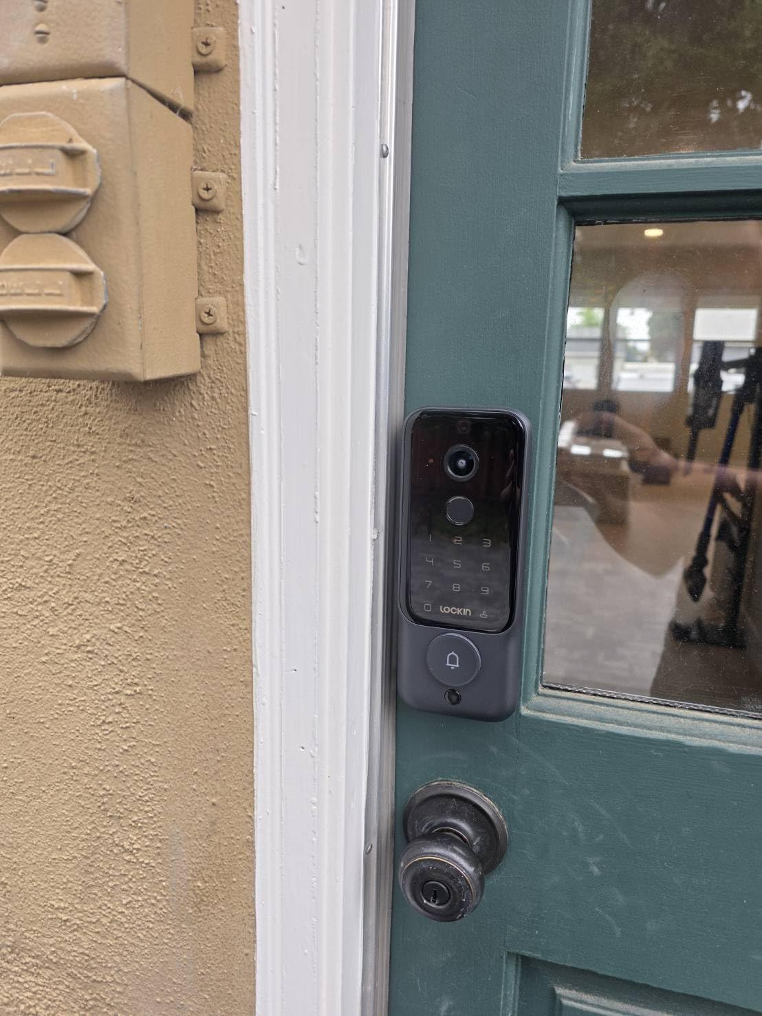 Lockin Veno Plus Smart Lock with Camera, Palm Vein Entry, 2K 180 Degree Video | Palm Vein and Fingerprint Keyless Entry, 2K 180 Degree Ultra-Wide Camera, Night Vision, Built-in WiFi, 8GB Storage, No Monthly Fee customer photo 2