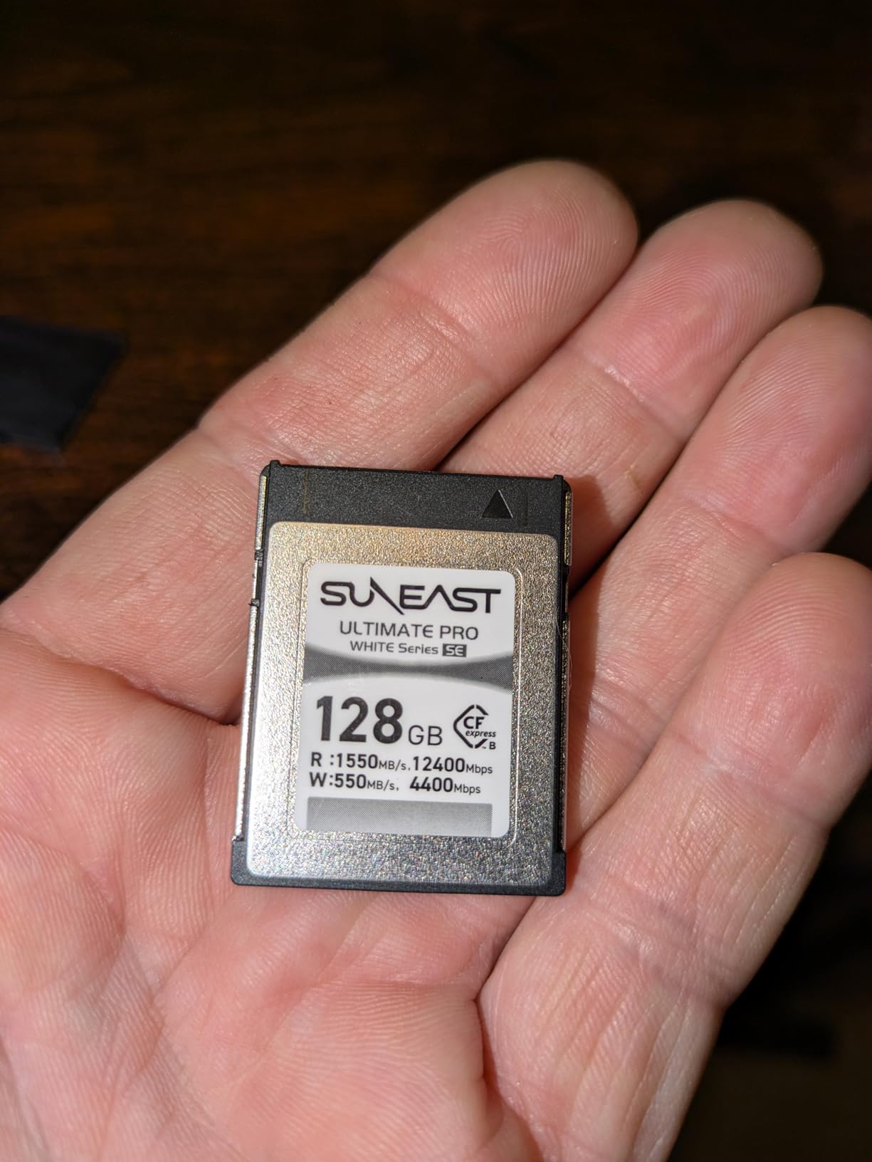 SUNEAST 128GB CFexpress Type B Memory Card for 8K Video customer photo 2