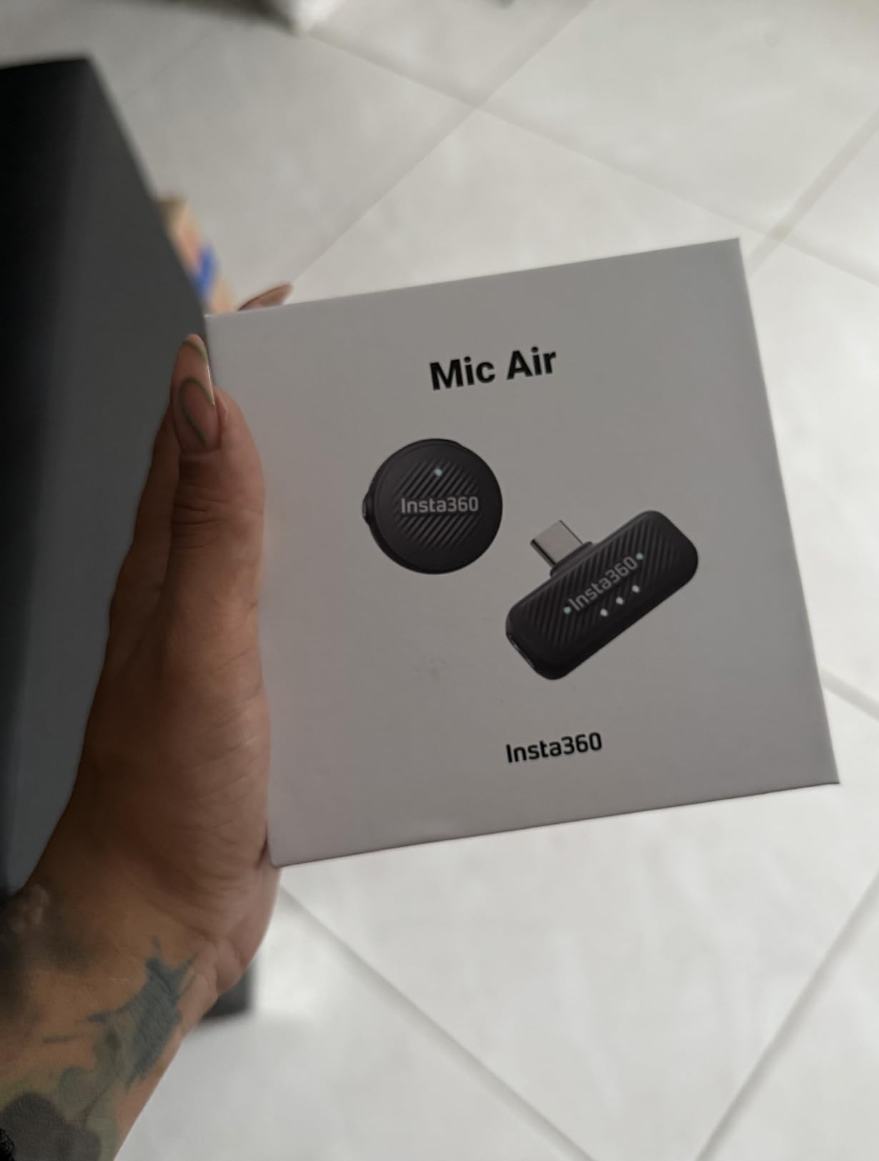 Insta360 Mic Air (1 TX + 1 RX), Noise Cancelling, 300m Range, Wireless Microphone for USB-C iPhone/Android/PC/Mac, Vlog, Streaming customer photo 2