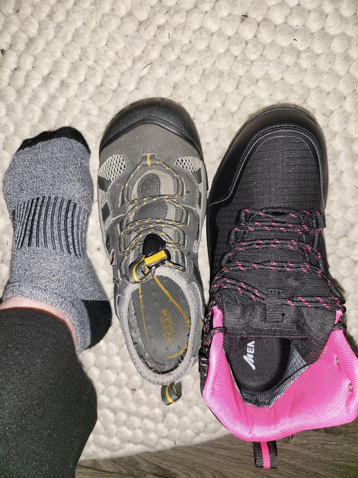 Women's Waterproof Wide Toe Box Hiking Boots customer photo 1