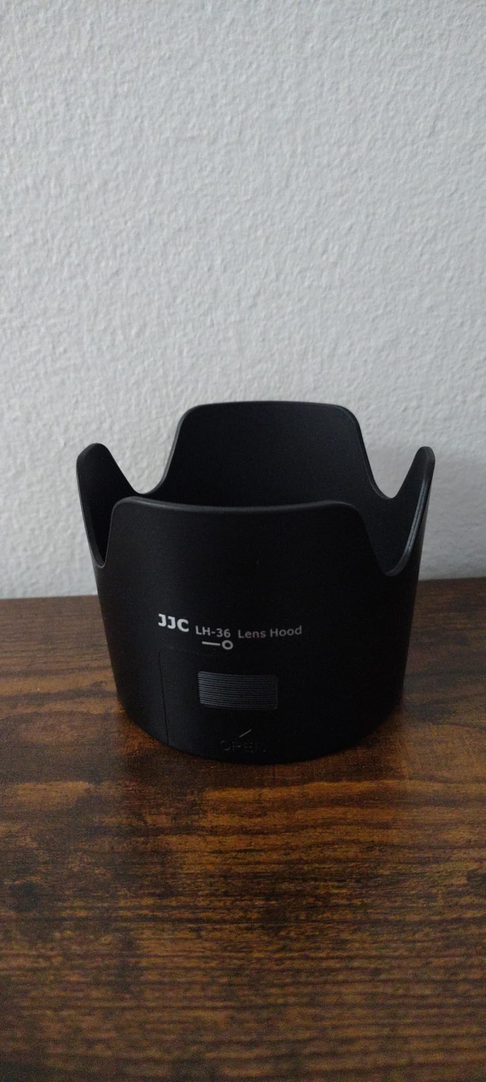 JJC HB-93B Lens Hood Shade for Nikon NIKKOR Z 24-15mm f/4-7.1 Lens customer photo 2