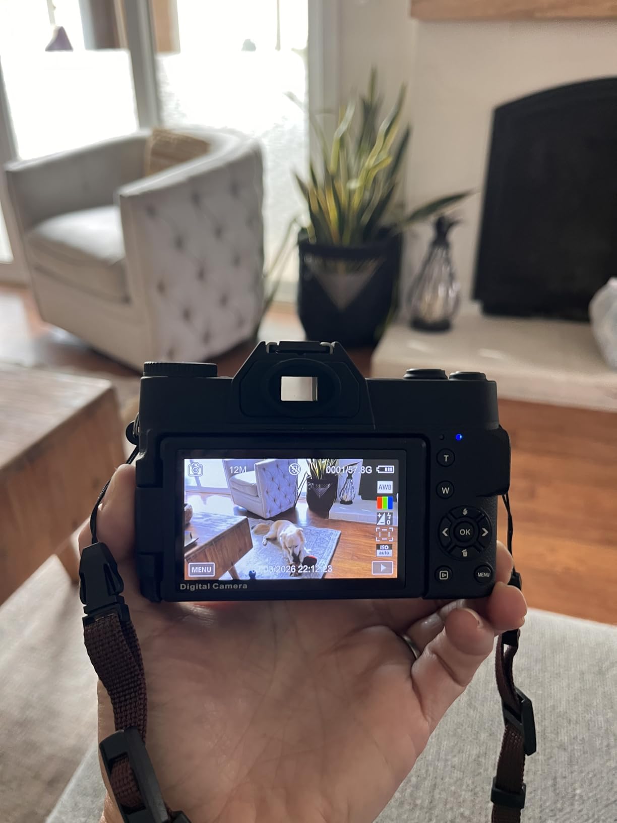 Yatao 6K WiFi Flip Screen Digital Camera, Mic & Fill Light for Photography | Compact Vlogging Camera for YouTube & Beginners, 16X Zoom Dual Lens with 64GB Card, Perfect for Content Creators customer photo 1