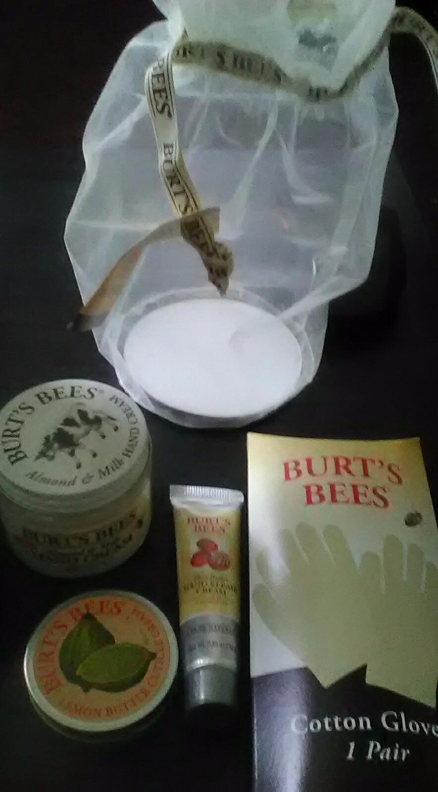 Burt's Bees Hand Repair Set customer photo 2