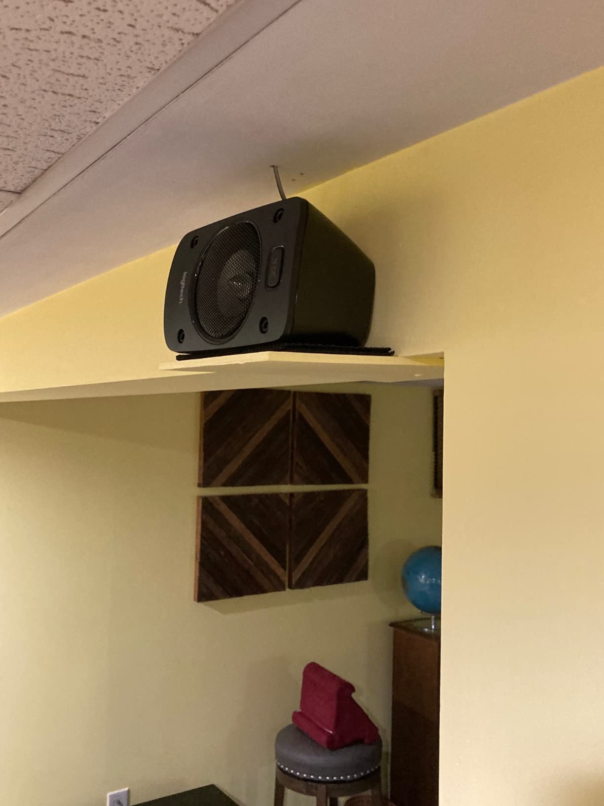 Logitech Z906 5.1 Surround Sound Speaker THX Dolby DTS - Black customer photo 2