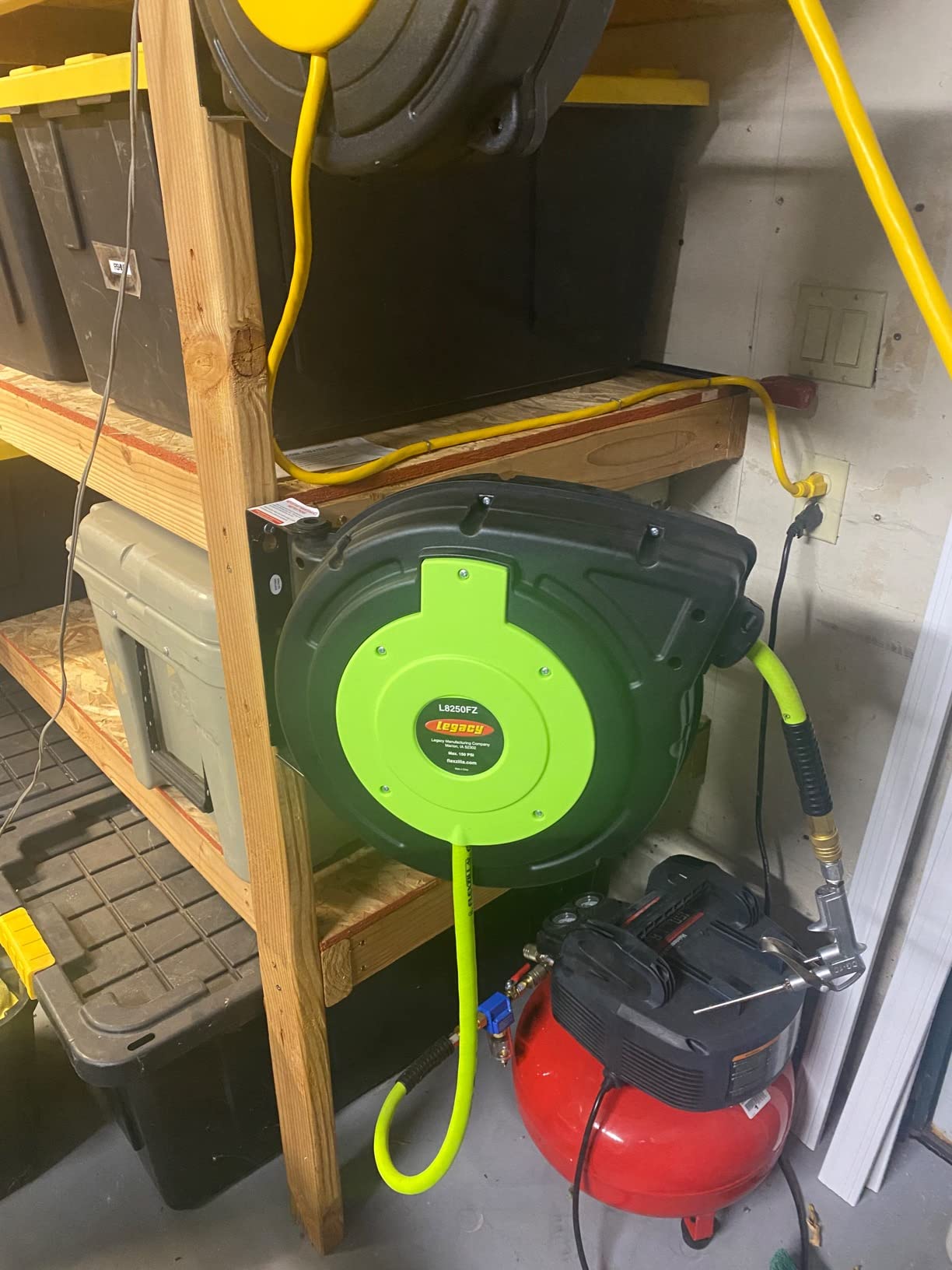 Flexzilla Retractable Enclosed Plastic Air Hose Reel, 3/8 in. x 50 ft., Heavy Duty, Lightweight, Hybrid, ZillaGreen - L8250FZ customer photo 2