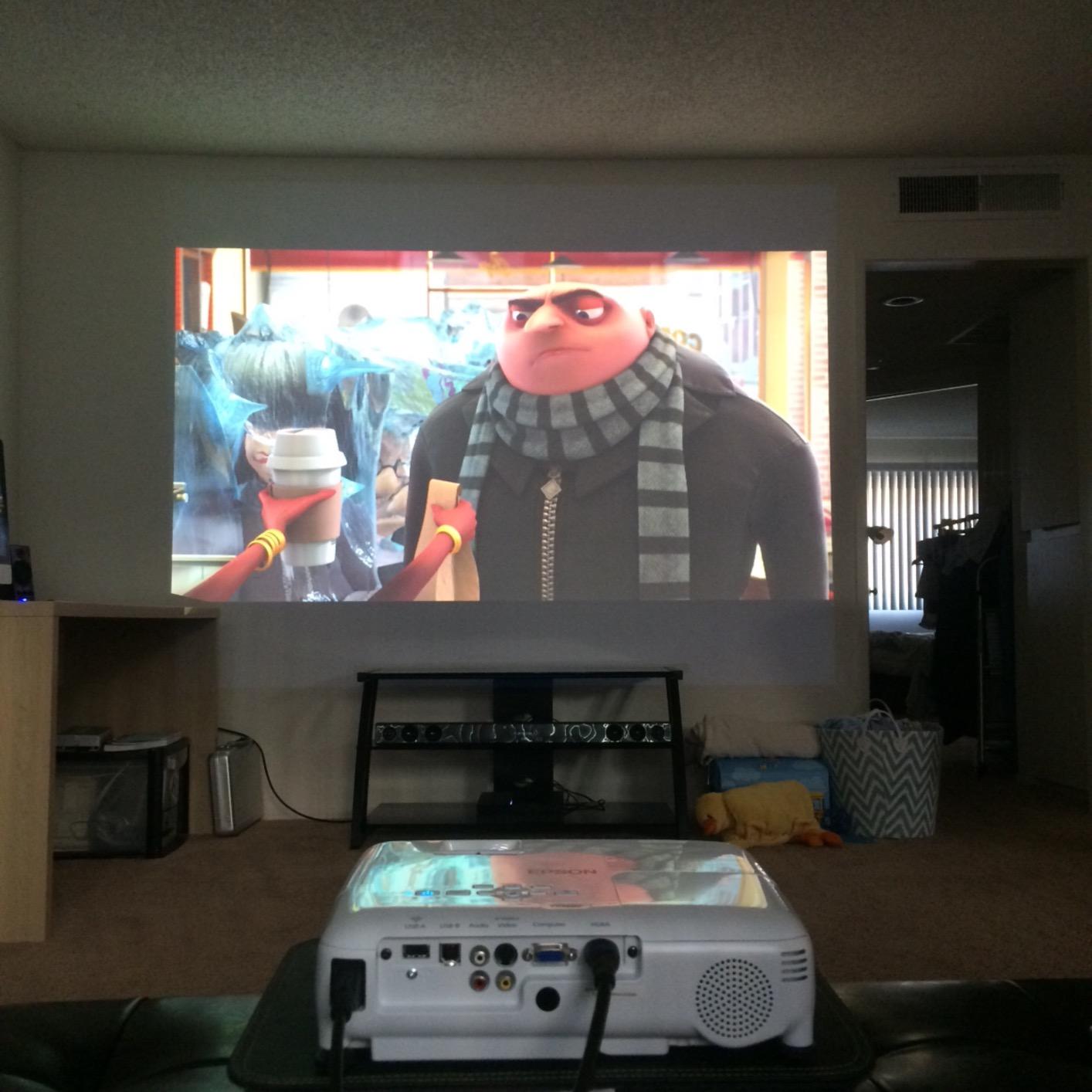 Epson EX3220, SVGA, 3000 Lumens Color Brightness (color light output), 3000 Lumens White Brightness, 3LCD Projector customer photo 2
