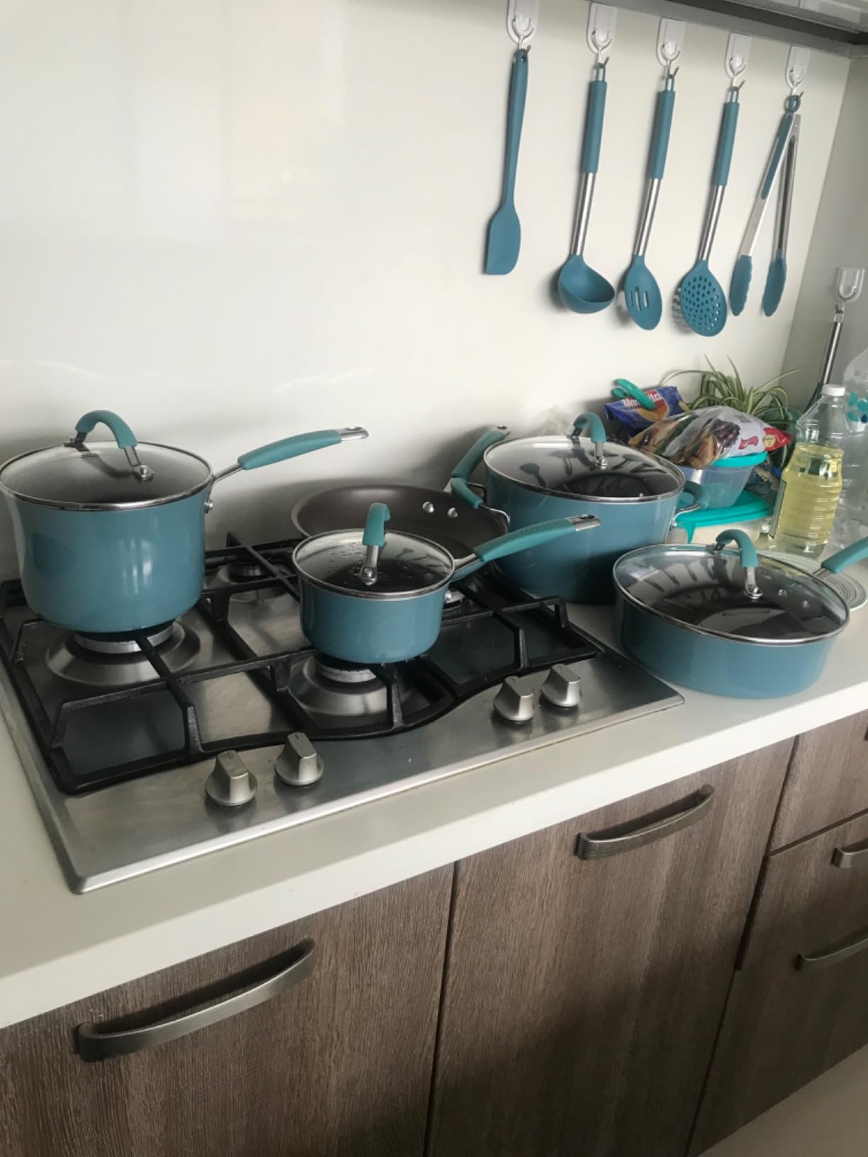 Rachael Ray Cucina Nonstick Cookware Purple Pots and Pans Set, 12-Piece customer photo 2