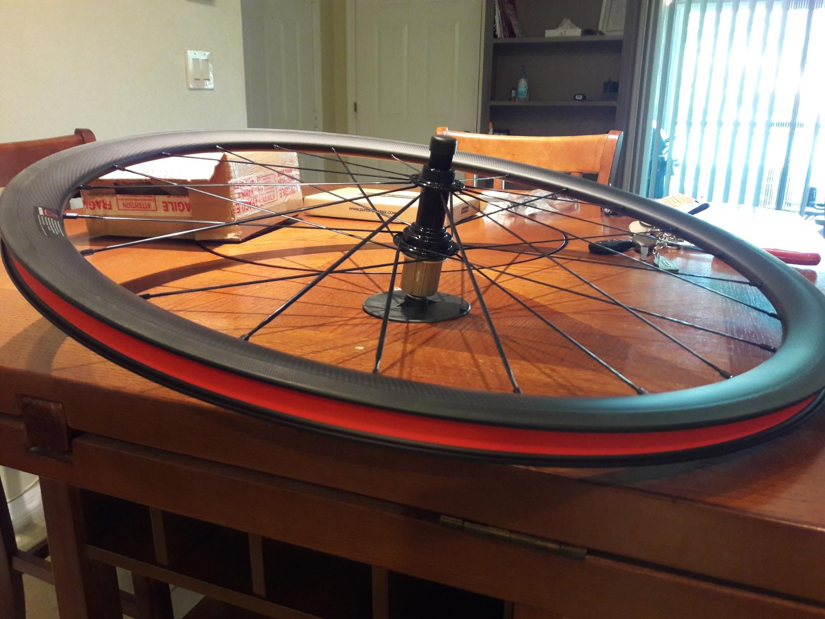 SunRise Bike 1 Pair of Road Bike Carbon 700C Clincher Wheelset Super Light Bicycle Wheels 38mm Depth (fit for Shiman0 Cassette) customer photo 1