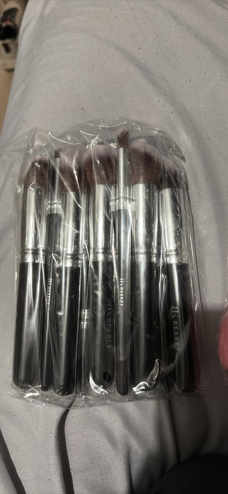 BEAKEY Makeup Brushes set with 2 Blending Sponges,10 Brush Face and Eye Set customer photo 1