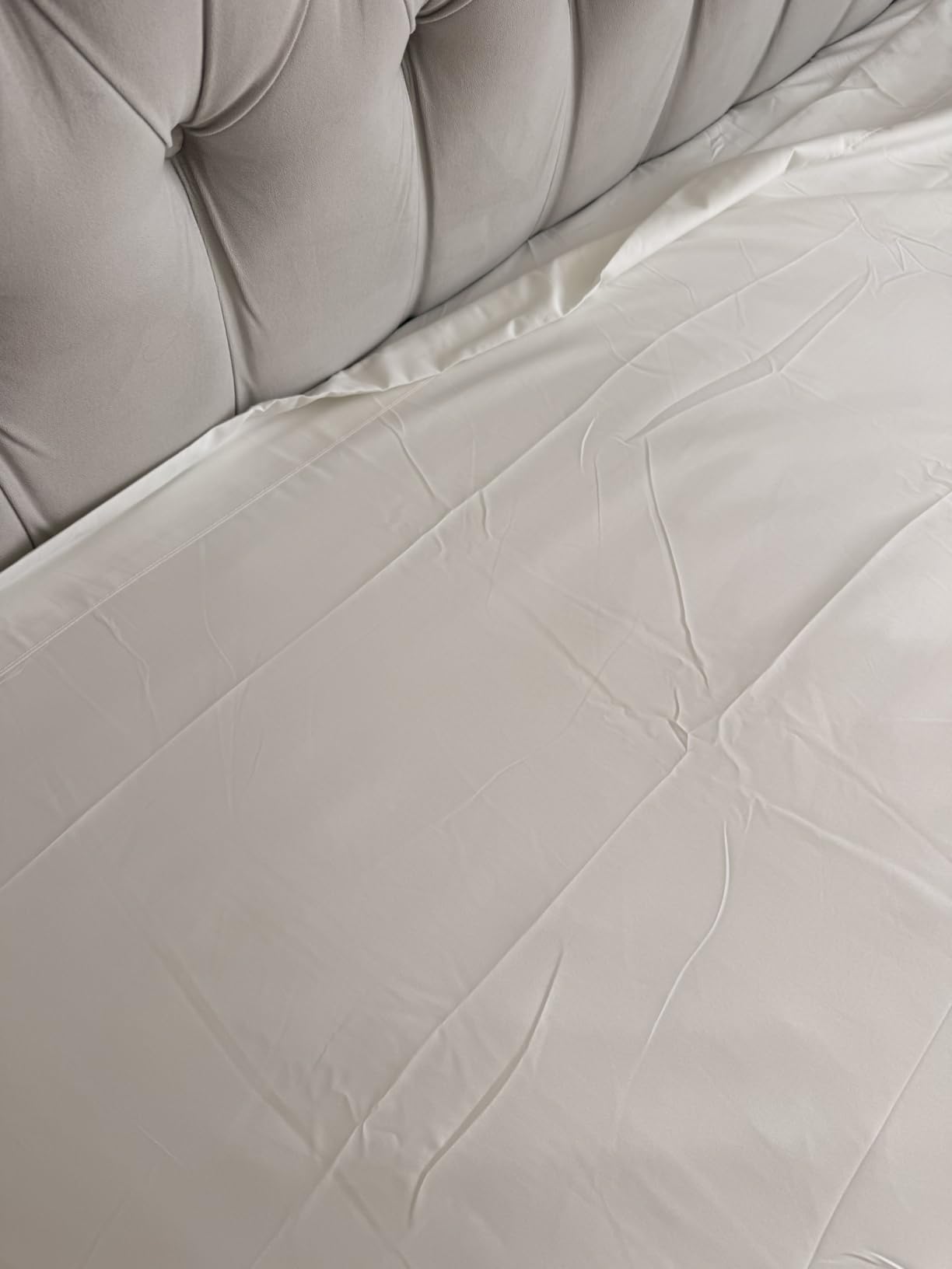 Queen Size 4 Piece Sheet Set - Breathable & Cooling Sheets - Dark Grey customer photo 1