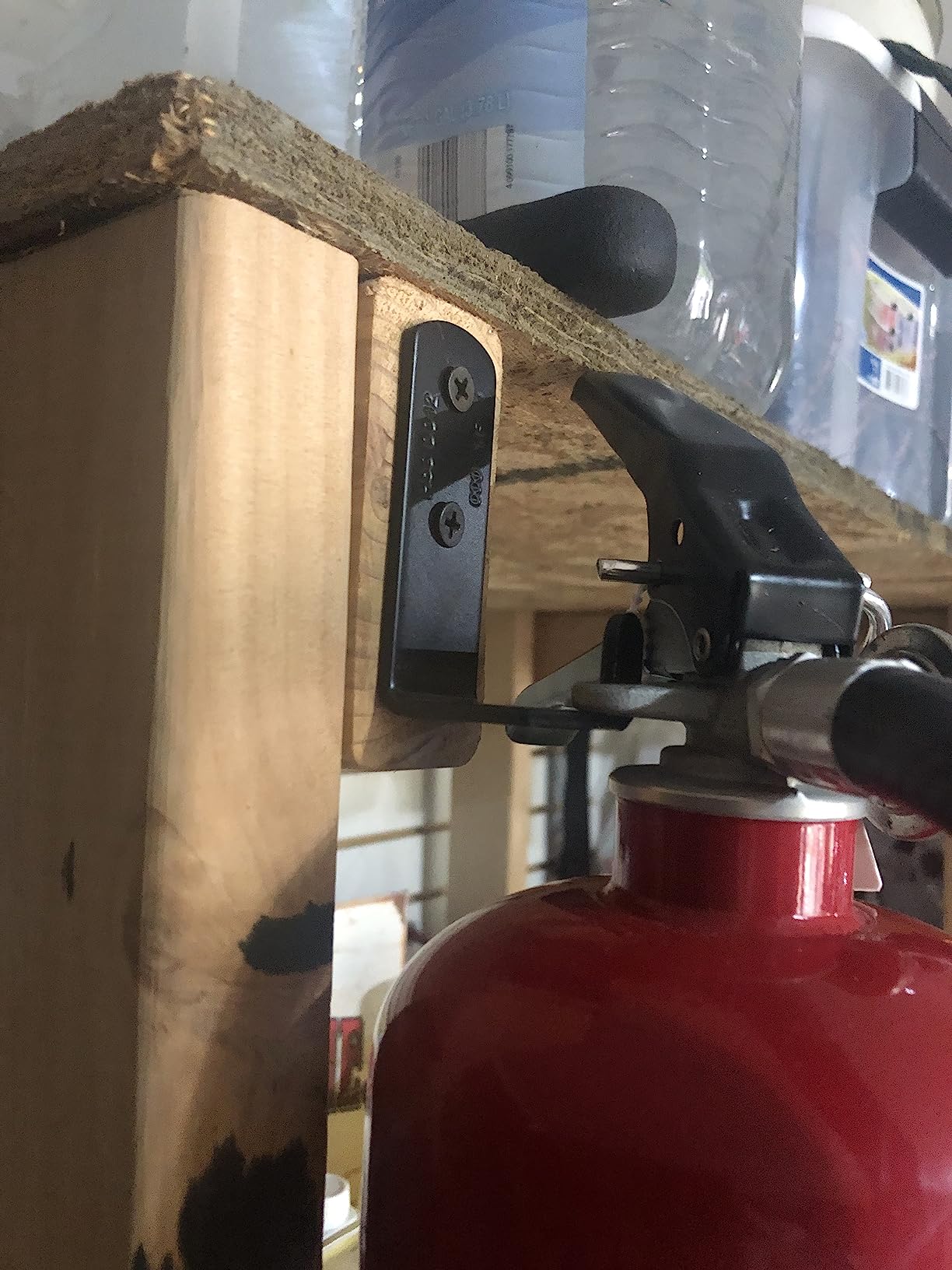 First Alert Fire Extinguisher, Heavy Duty for Home & Commercial Use customer photo 1