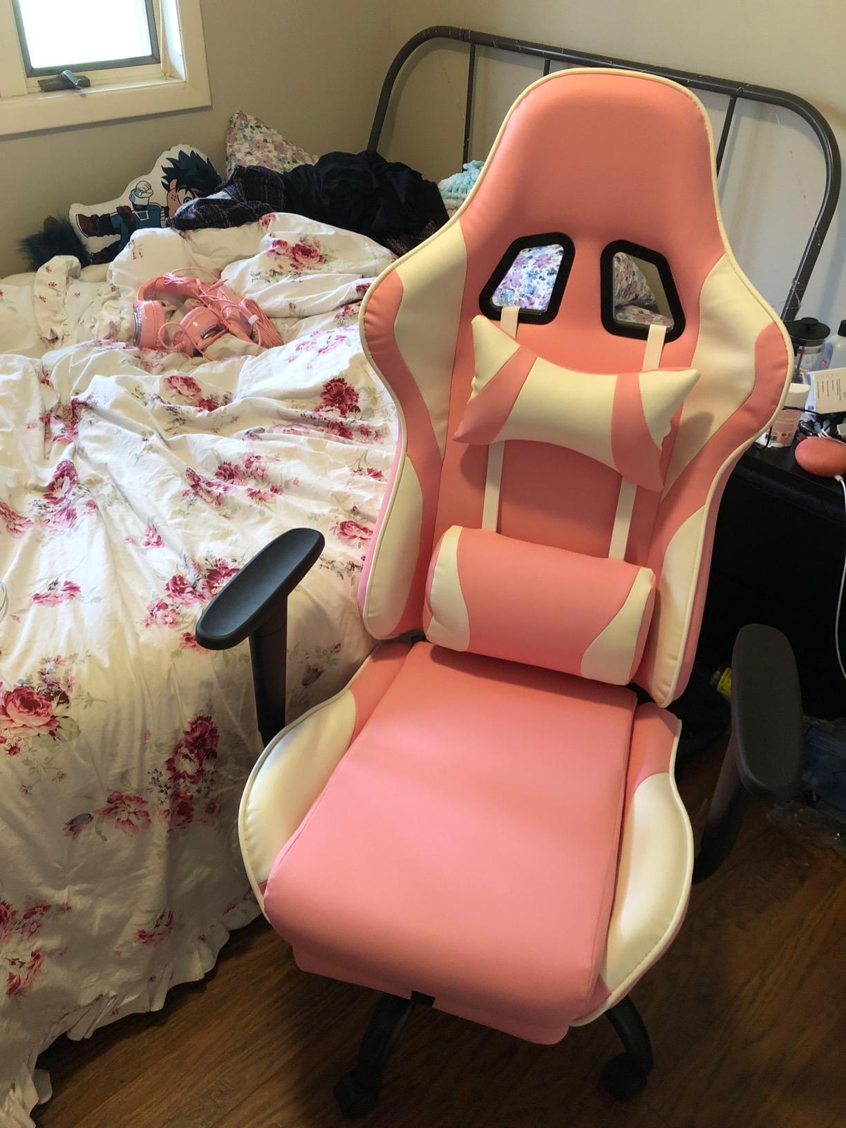 BestOffice | Ergonomic Gaming Chair | White | Reclining Computer Chair with Lumbar Support, Headrest Pillow, Adjustable Footrests | 360 Swivel with Heavy Duty Wheels | for Home & Office customer photo 1