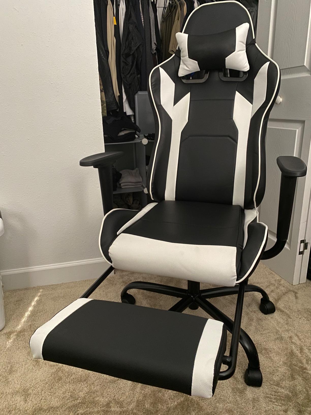 BestOffice | Ergonomic Gaming Chair | White | Reclining Computer Chair with Lumbar Support, Headrest Pillow, Adjustable Footrests | 360 Swivel with Heavy Duty Wheels | for Home & Office customer photo 2