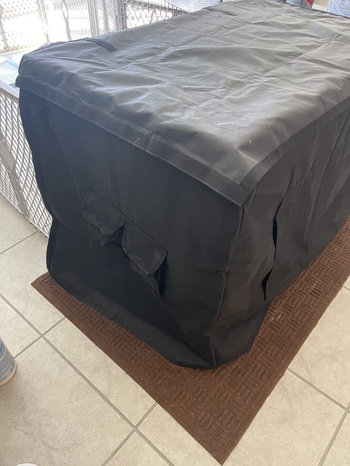 HONEST OUTFITTERS Dog Crate Cover 36 Inch Kennel for Medium Dog, Heavy Duty Oxford Fabric,with Double Door, Pockets and Mesh Window (37L x 24W x 25H,Black) customer photo 2