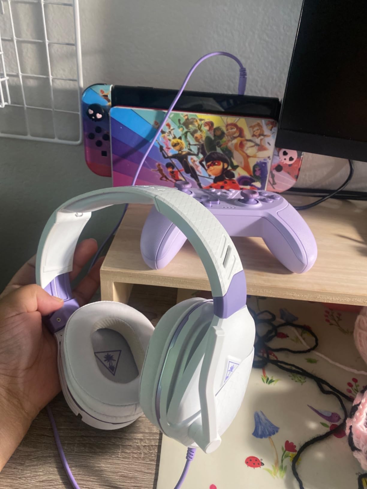 Turtle Beach Recon Spark White/Purple Gaming Headset for Xbox, PlayStation, Nintendo Switch, PC, and Mobile - Over Ear, Wired customer photo 2