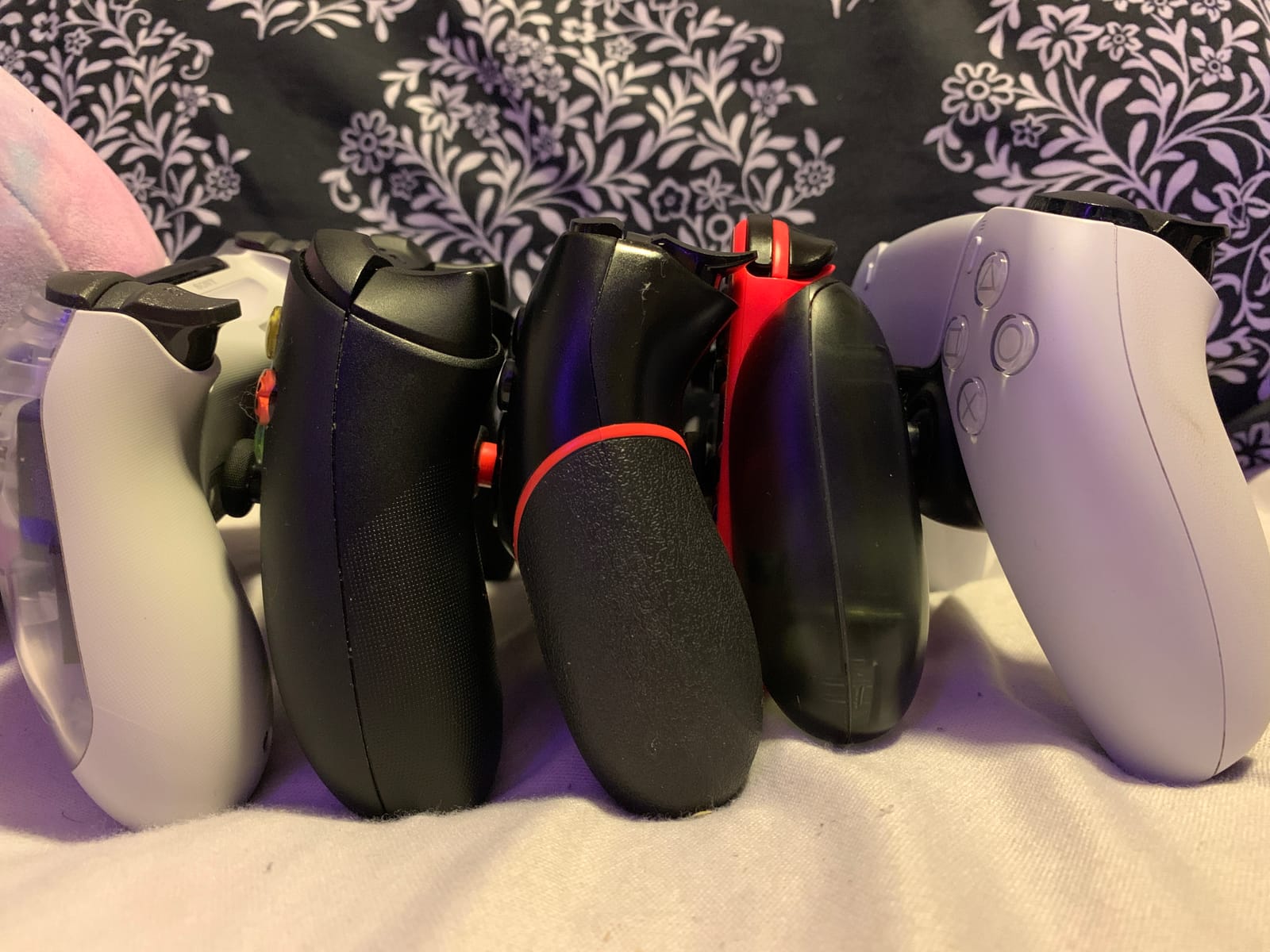 Diswoe Wireless Pro Controller for Switch 1/Switch 2/Lite/OLED/PC customer photo 2