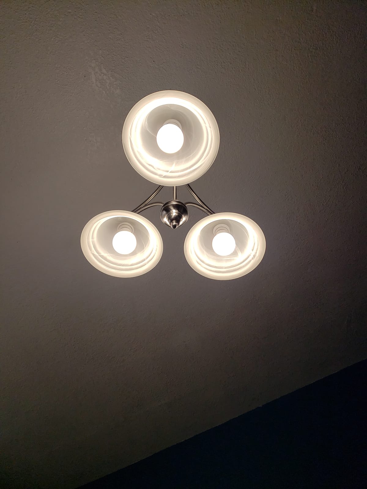Ring A19 Smart LED Bulb — Energy-efficient with 800 lumens of white light, works with Amazon Sidewalk, White customer photo 1