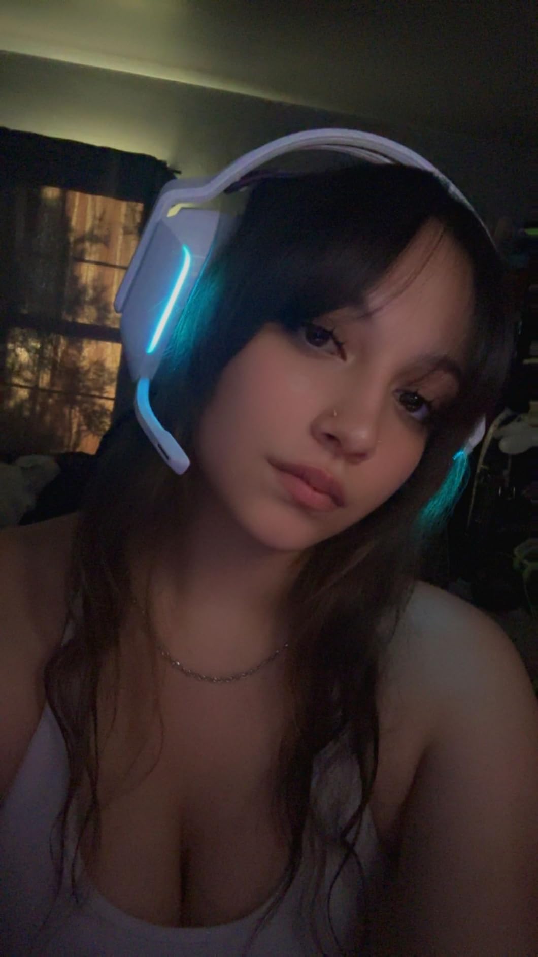 Logitech G733 Lightspeed Wireless Gaming Headset - Lilac customer photo 1