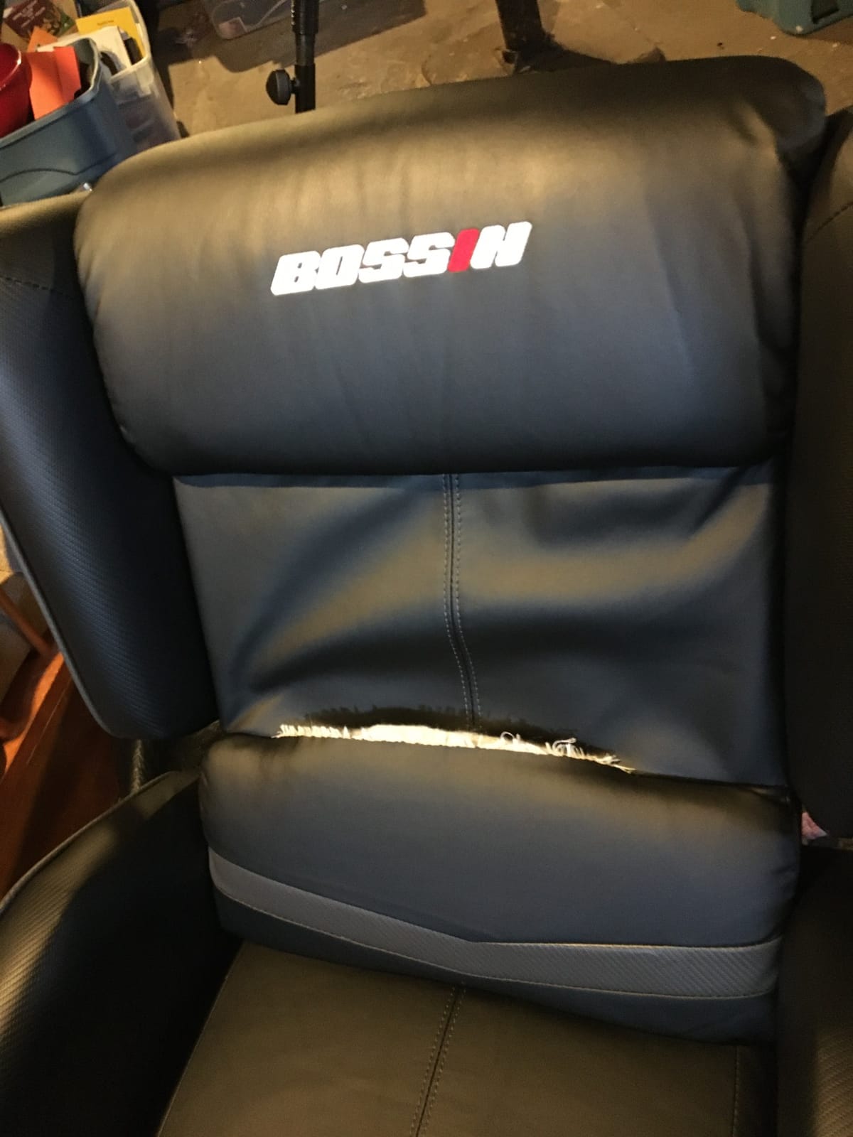 BOSSIN 400lbs Big and Tall Gaming Recliner Chair, PU Leather Seating, Blue customer photo 2