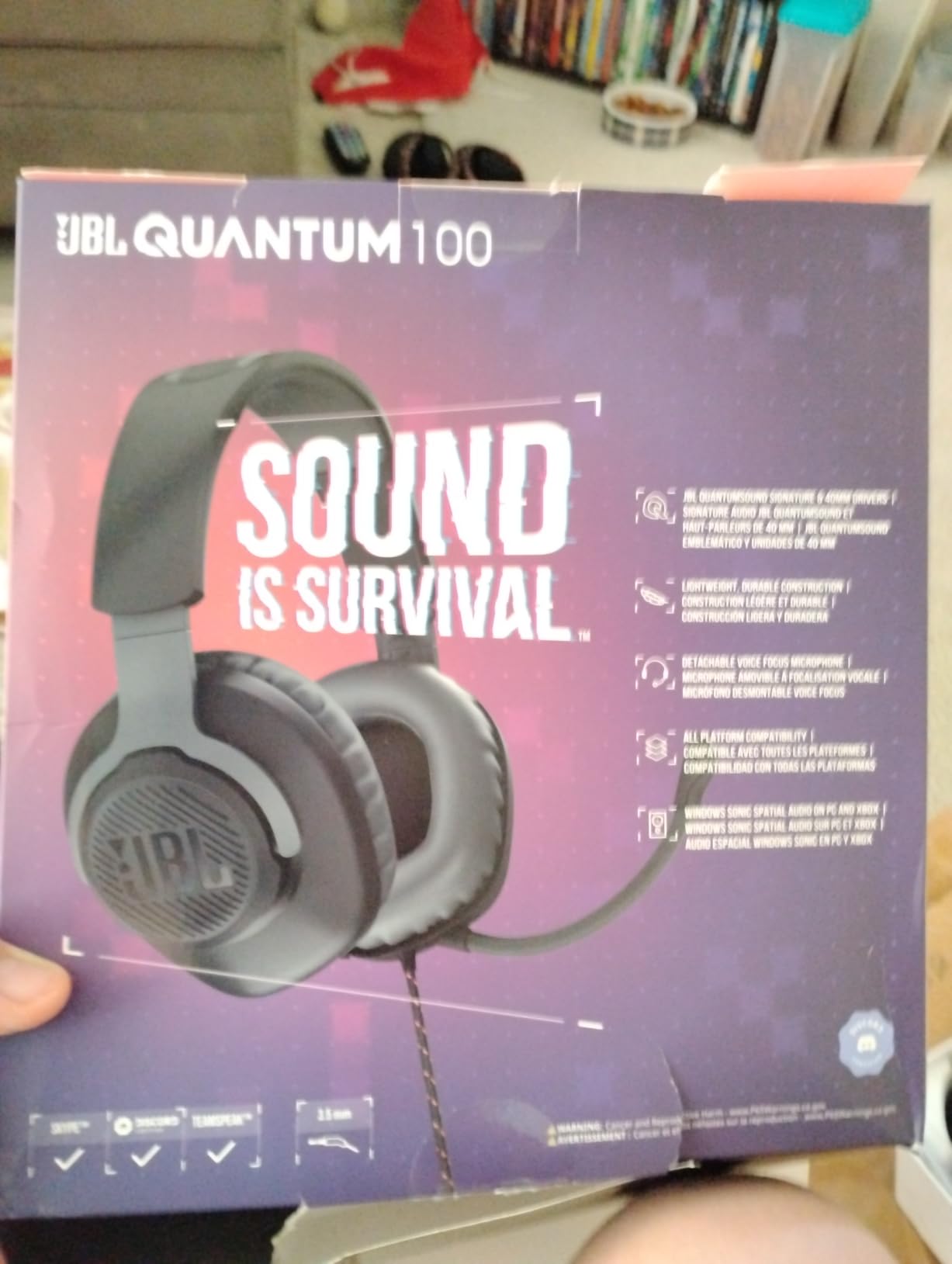JBL Quantum 400 - Wired over-ear gaming headset with game-chat balance dial, JBL QuantumSURROUND and DTS, Voice focus directional flip-up mic and memory foam ear cushions (Black) customer photo 1